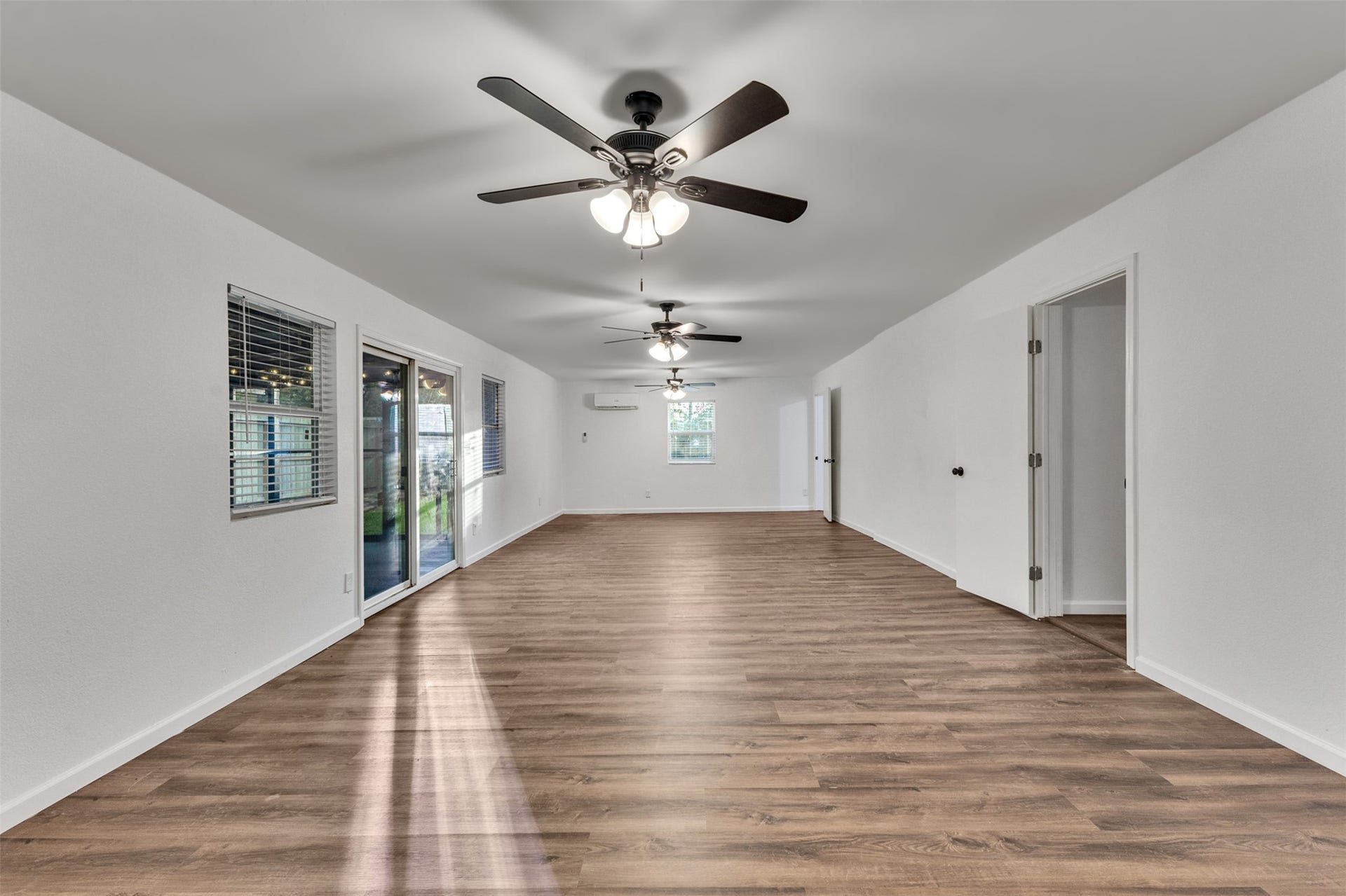 4926 Dollar Reef Drive, Bacliff, TX 77518 4926 Dollar Reef Drive, Bacliff, TX 77518