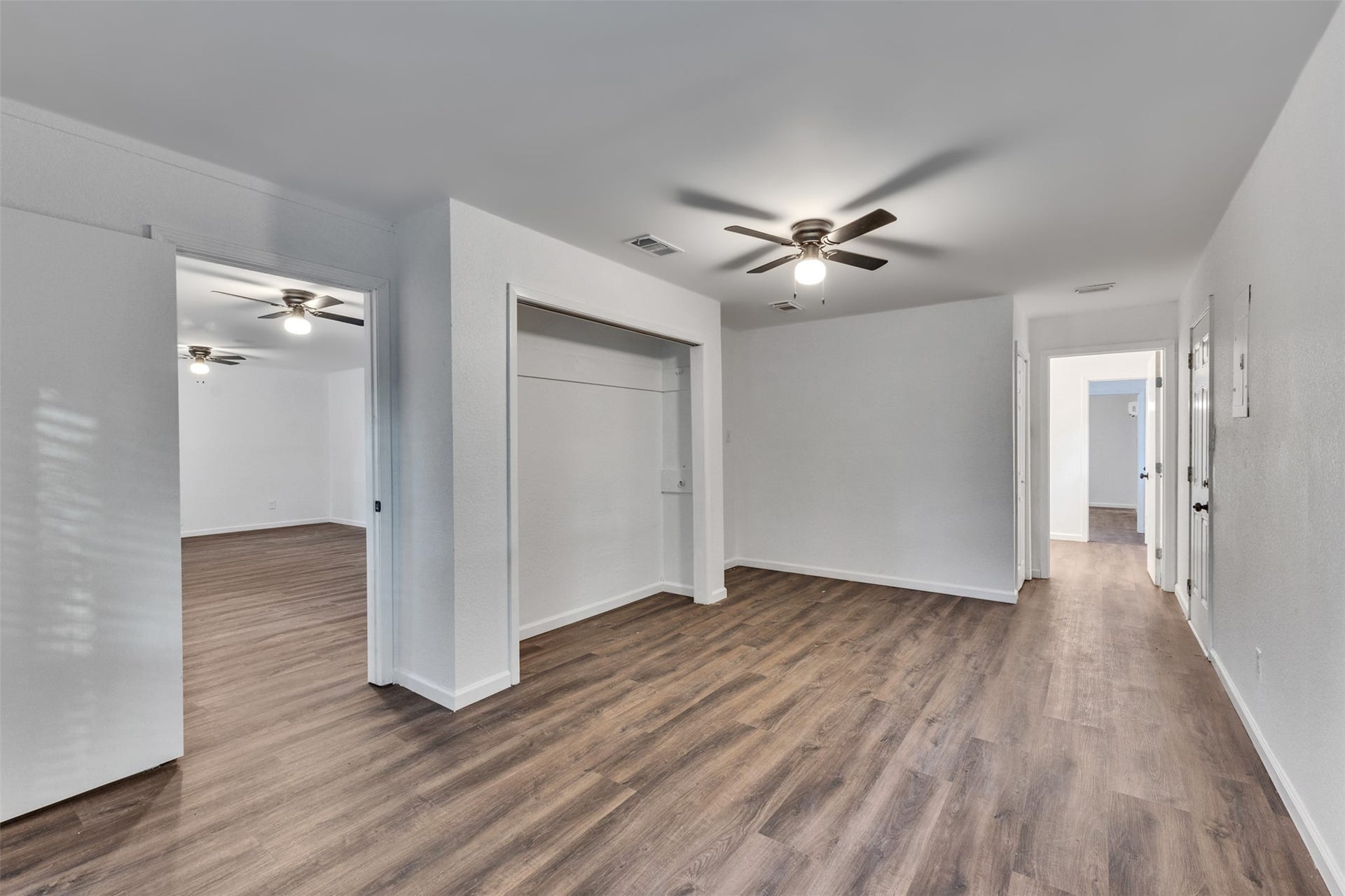 4926 Dollar Reef Drive, Bacliff, TX 77518 4926 Dollar Reef Drive, Bacliff, TX 77518