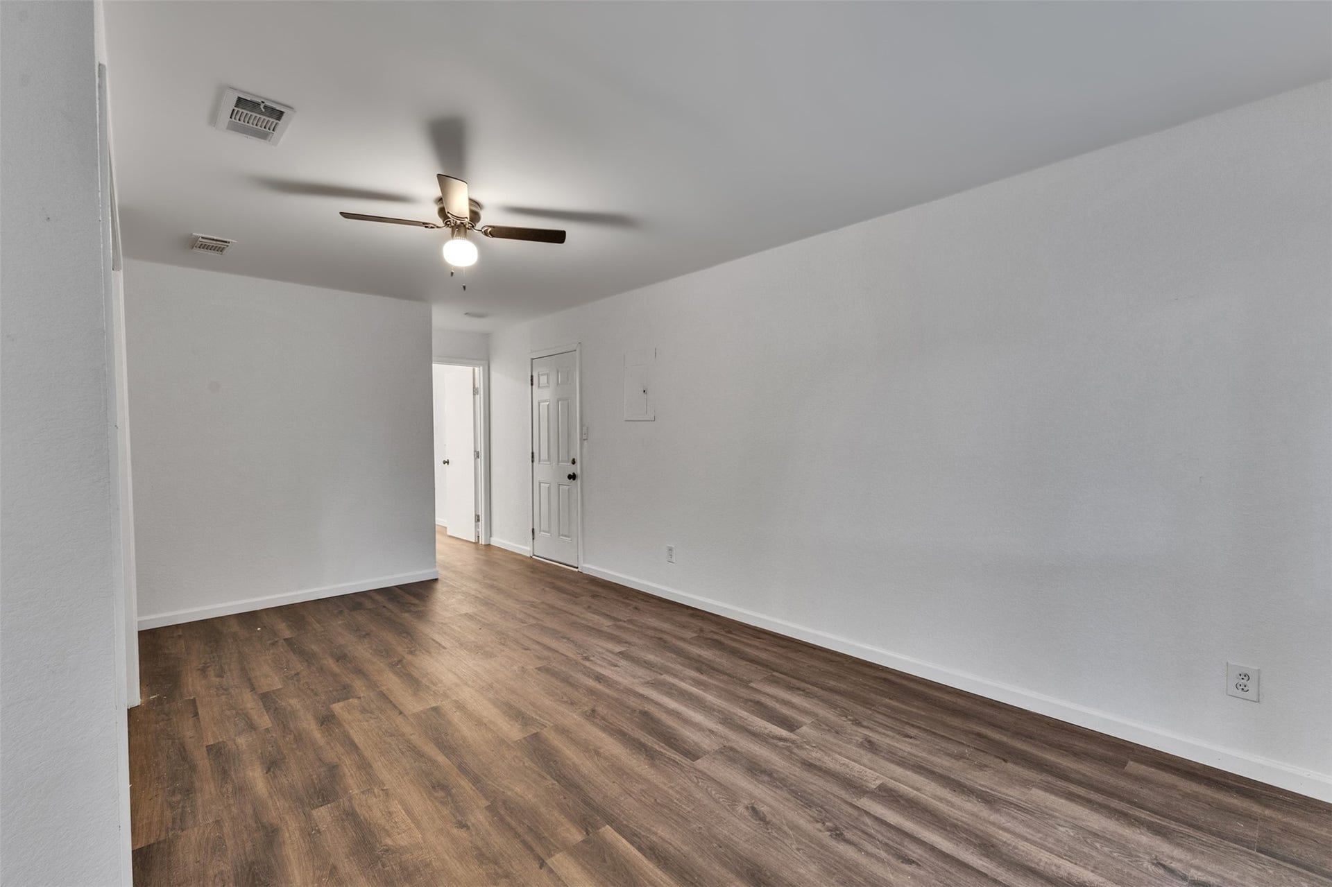 4926 Dollar Reef Drive, Bacliff, TX 77518 4926 Dollar Reef Drive, Bacliff, TX 77518