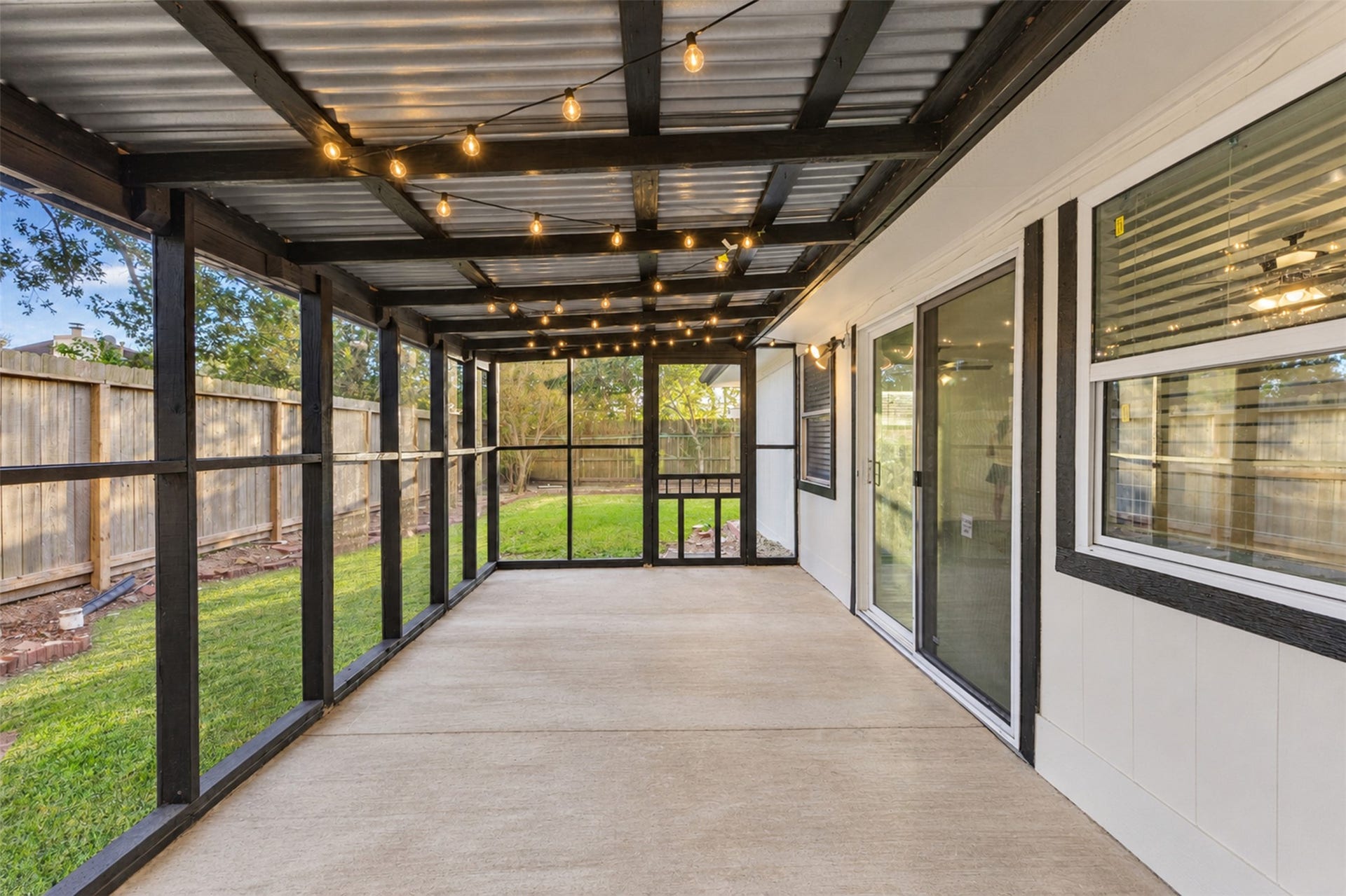 4926 Dollar Reef Drive, Bacliff, TX 77518 4926 Dollar Reef Drive, Bacliff, TX 77518
