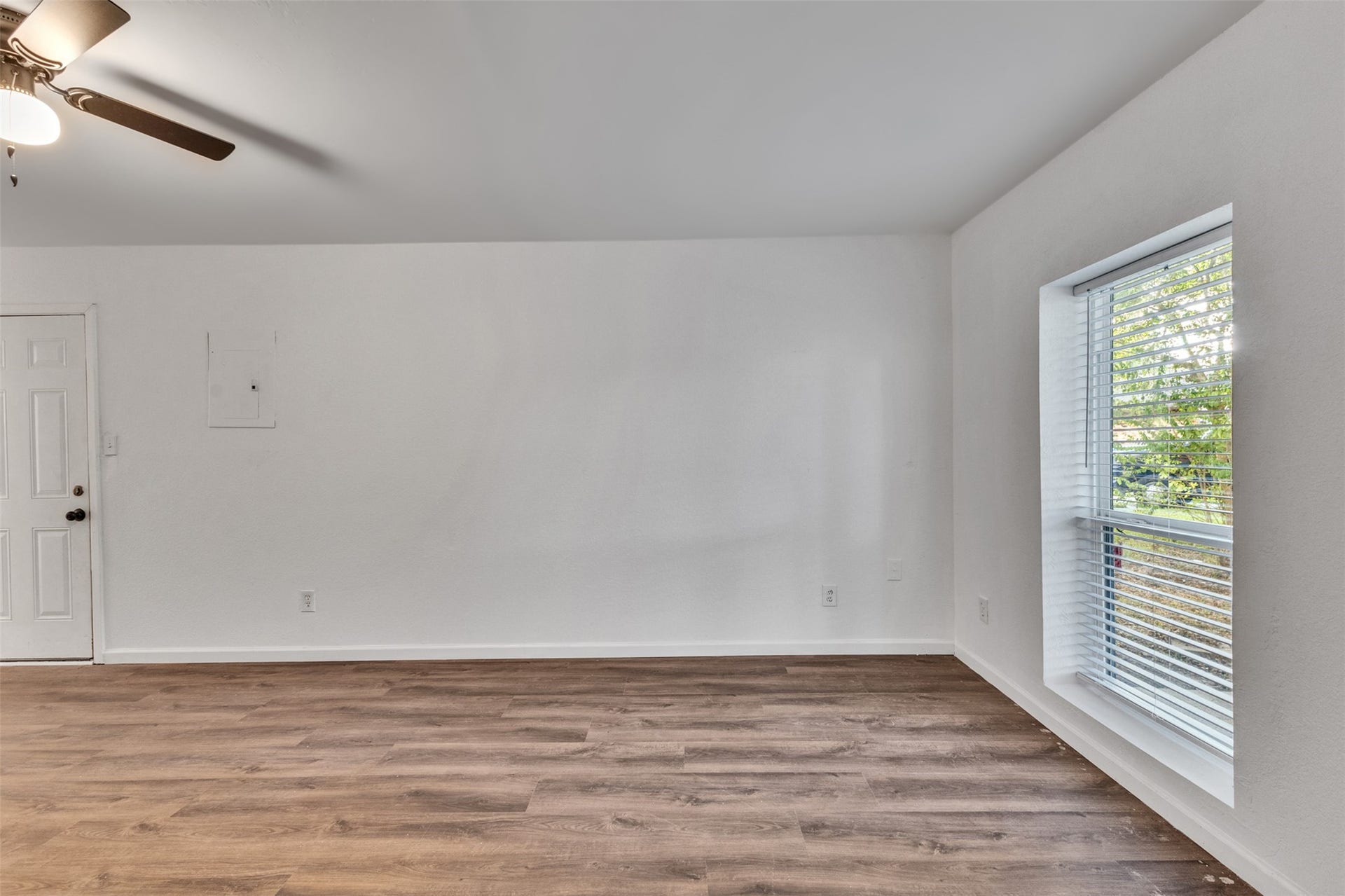 4926 Dollar Reef Drive, Bacliff, TX 77518 4926 Dollar Reef Drive, Bacliff, TX 77518