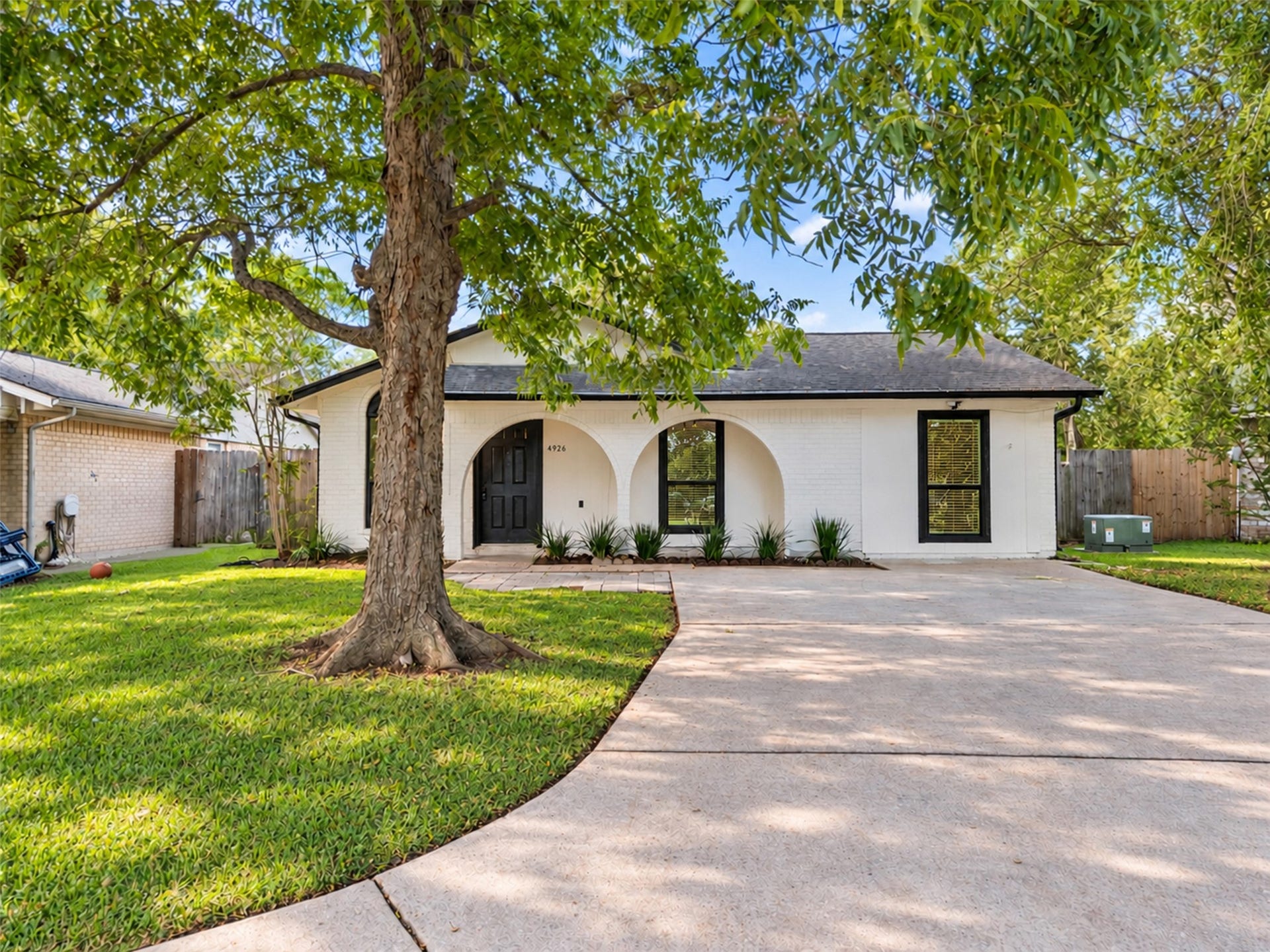 4926 Dollar Reef Drive, Bacliff, TX 77518 4926 Dollar Reef Drive, Bacliff, TX 77518