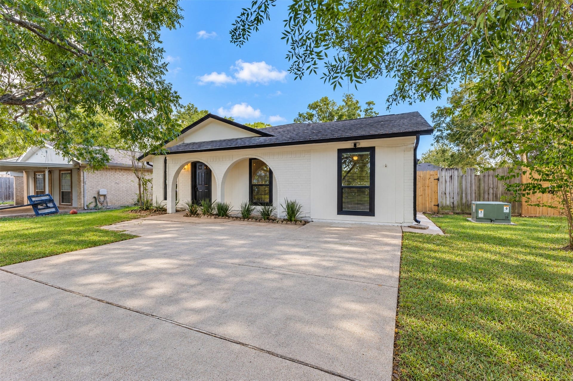 4926 Dollar Reef Drive, Bacliff, TX 77518 4926 Dollar Reef Drive, Bacliff, TX 77518