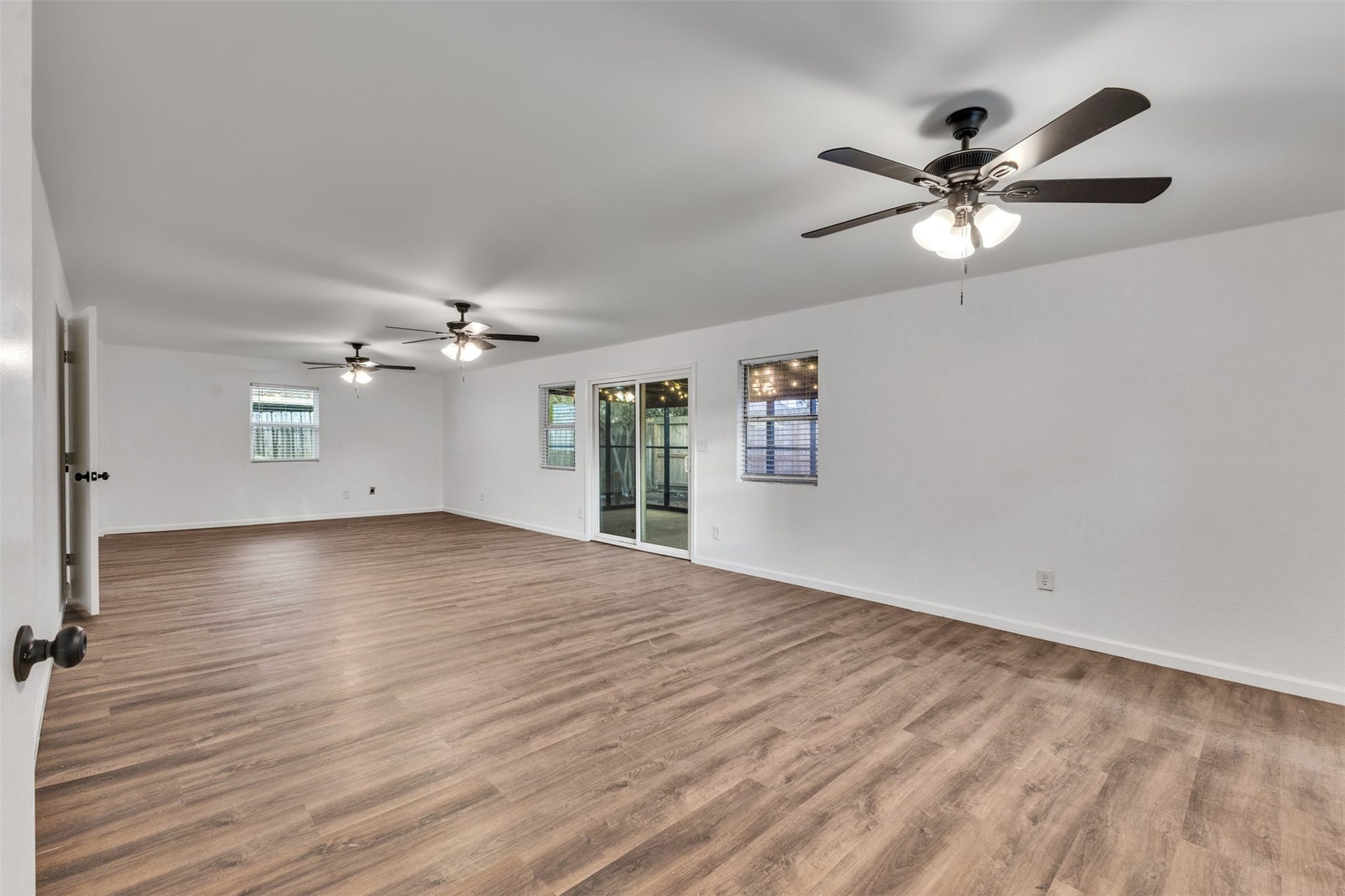 4926 Dollar Reef Drive, Bacliff, TX 77518 4926 Dollar Reef Drive, Bacliff, TX 77518