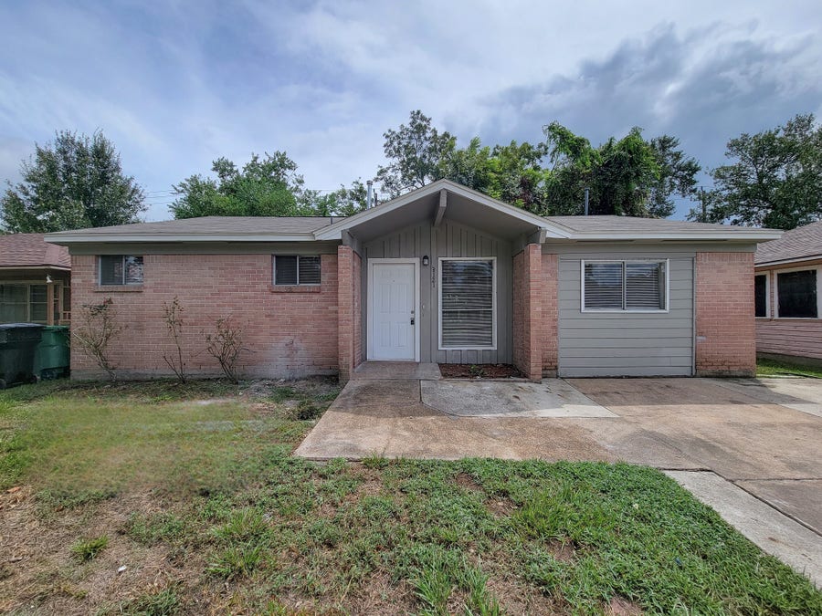 Property photo for 3121 Proswimmer Street, Houston, TX