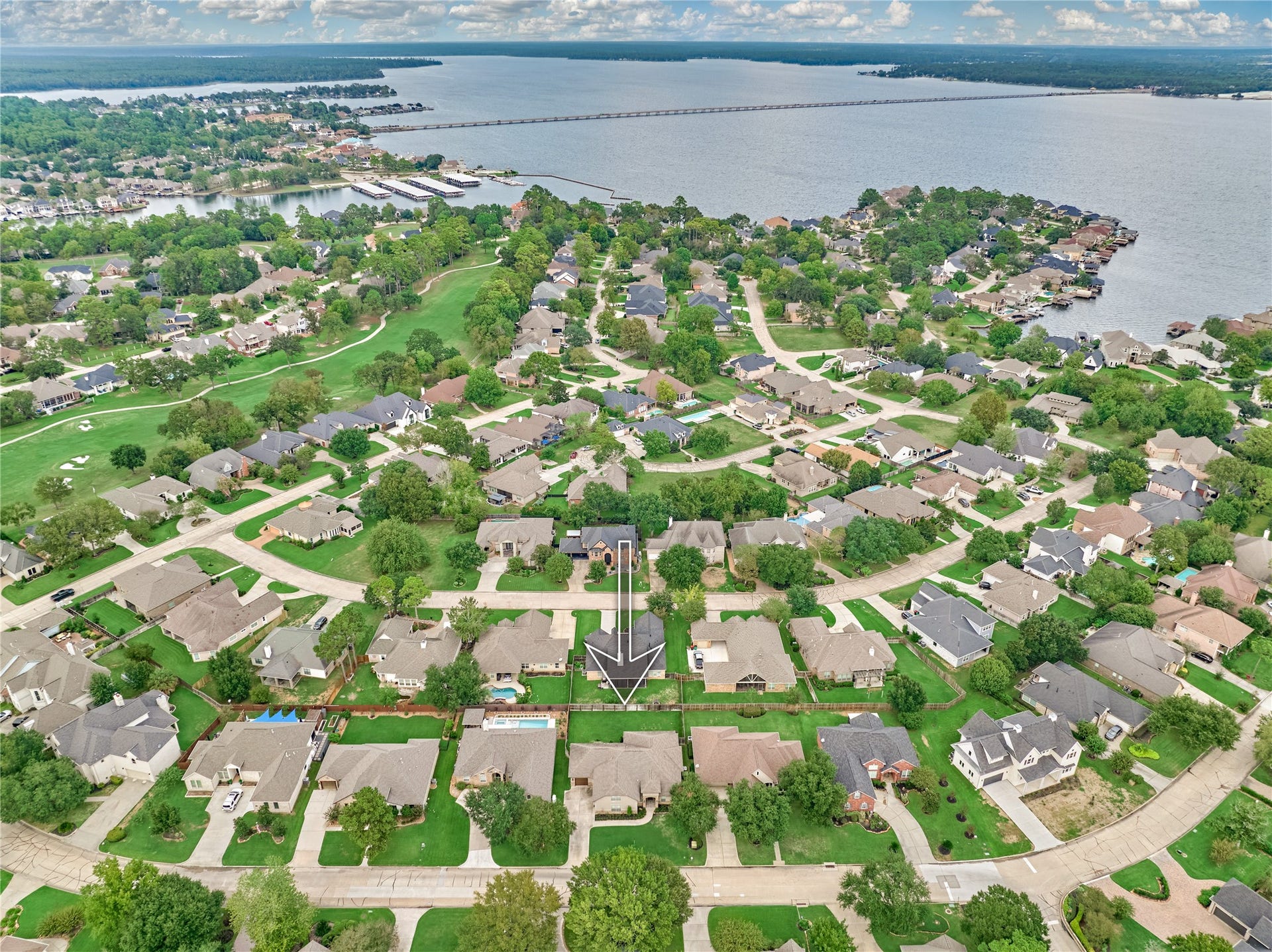 650 Edgewood Drive, Montgomery, TX 77356