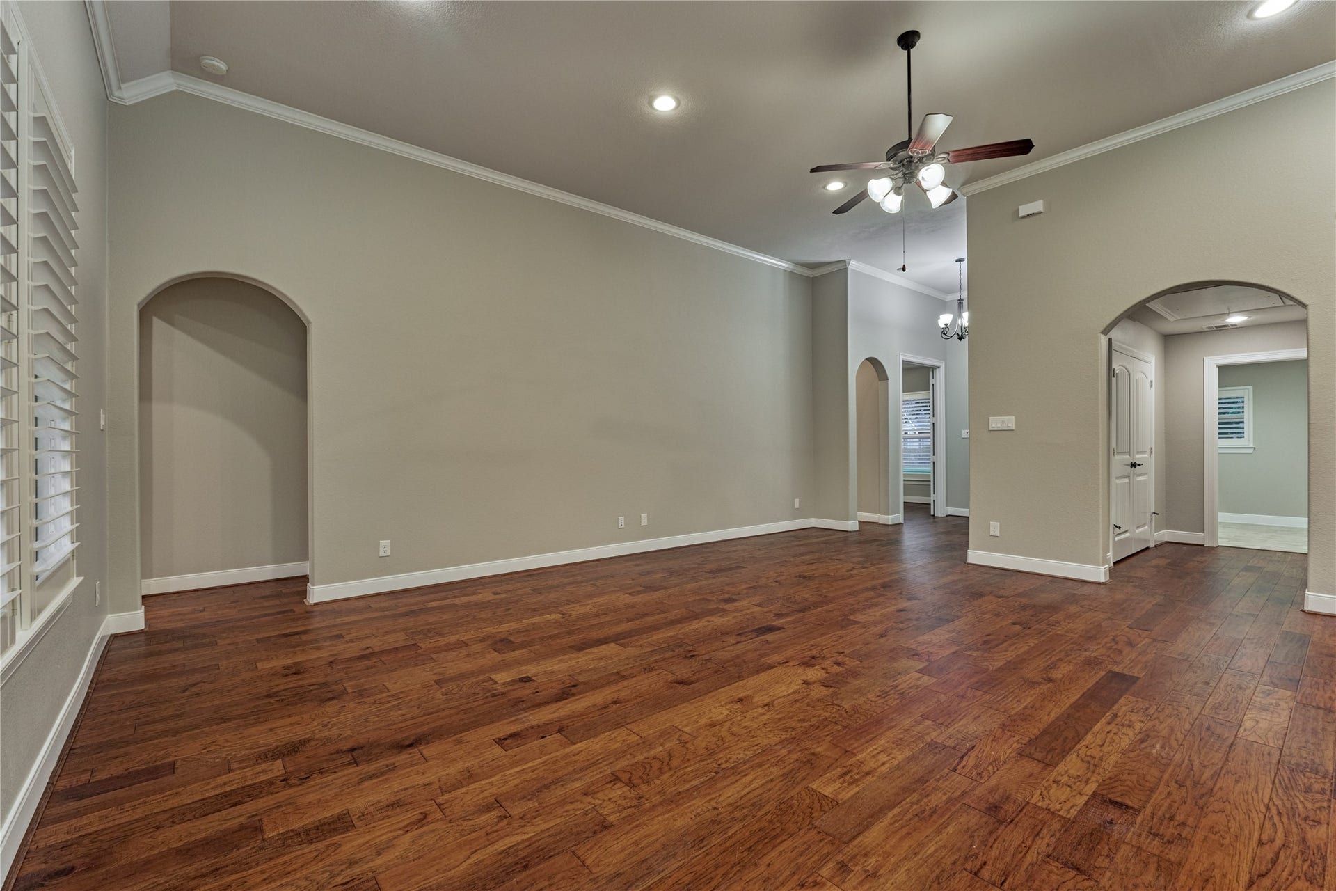650 Edgewood Drive, Montgomery, TX 77356
