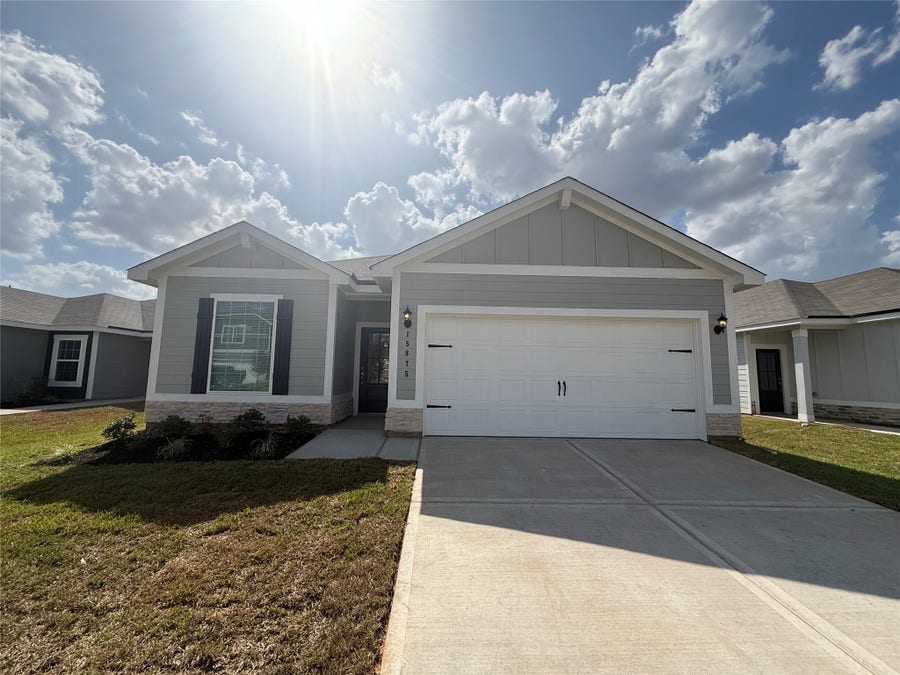 Property photo for 15875 Berry Hill Drive, Conroe, TX