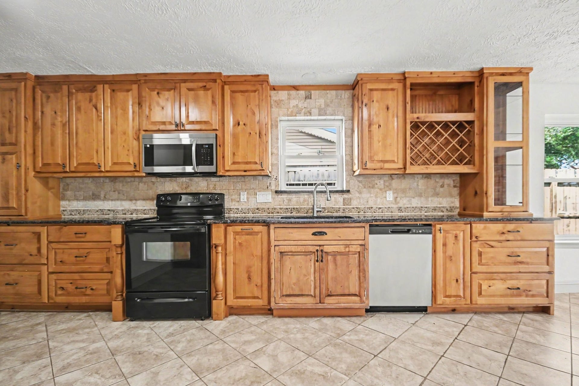 4010 Bluebonnet Trail, Deer Park, TX 77536 4010 Bluebonnet Trail, Deer Park, TX 77536