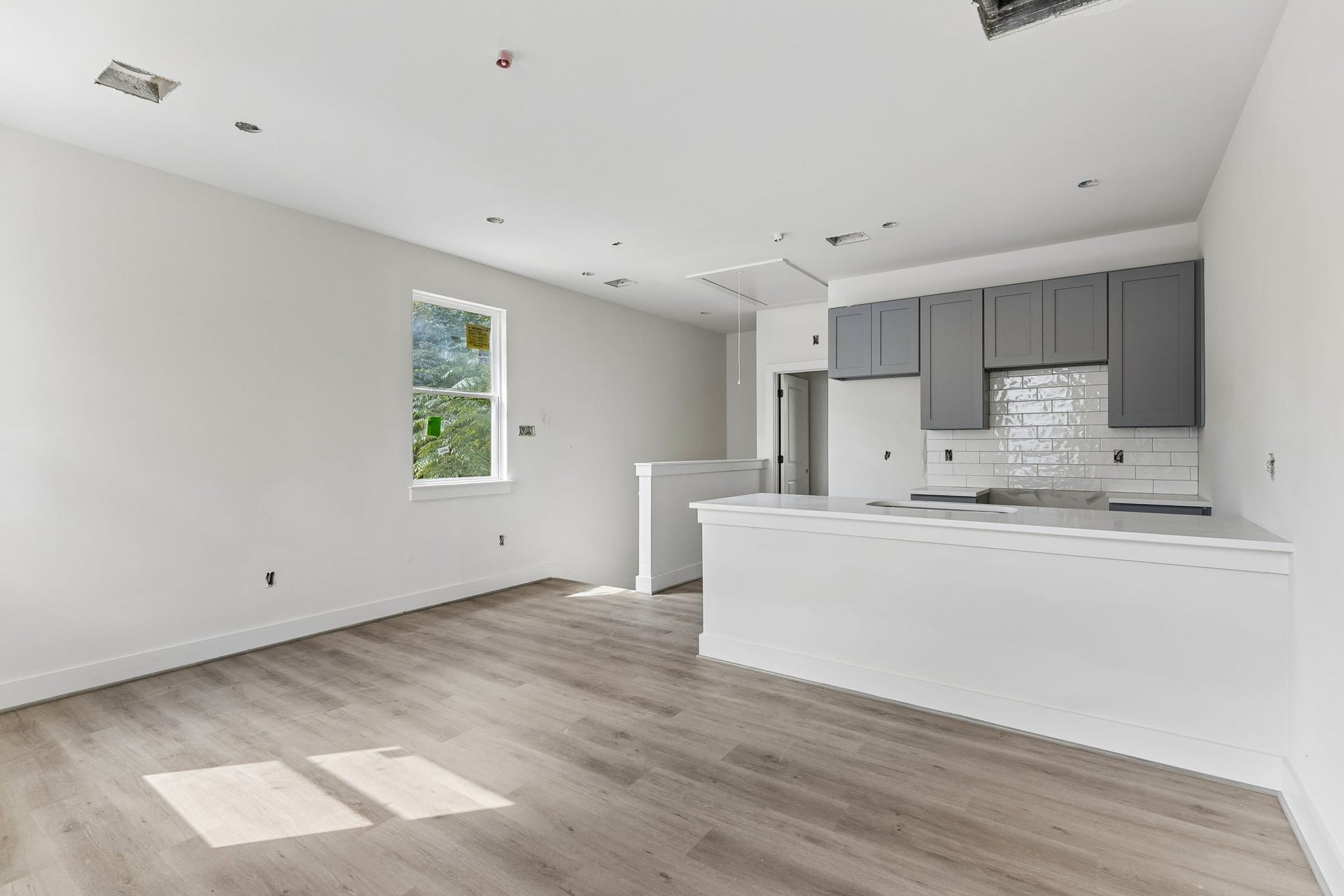 2037 Oak Forest Drive, #A-B, Houston, TX 77018 2037 Oak Forest Drive, #A-B, Houston, TX 77018