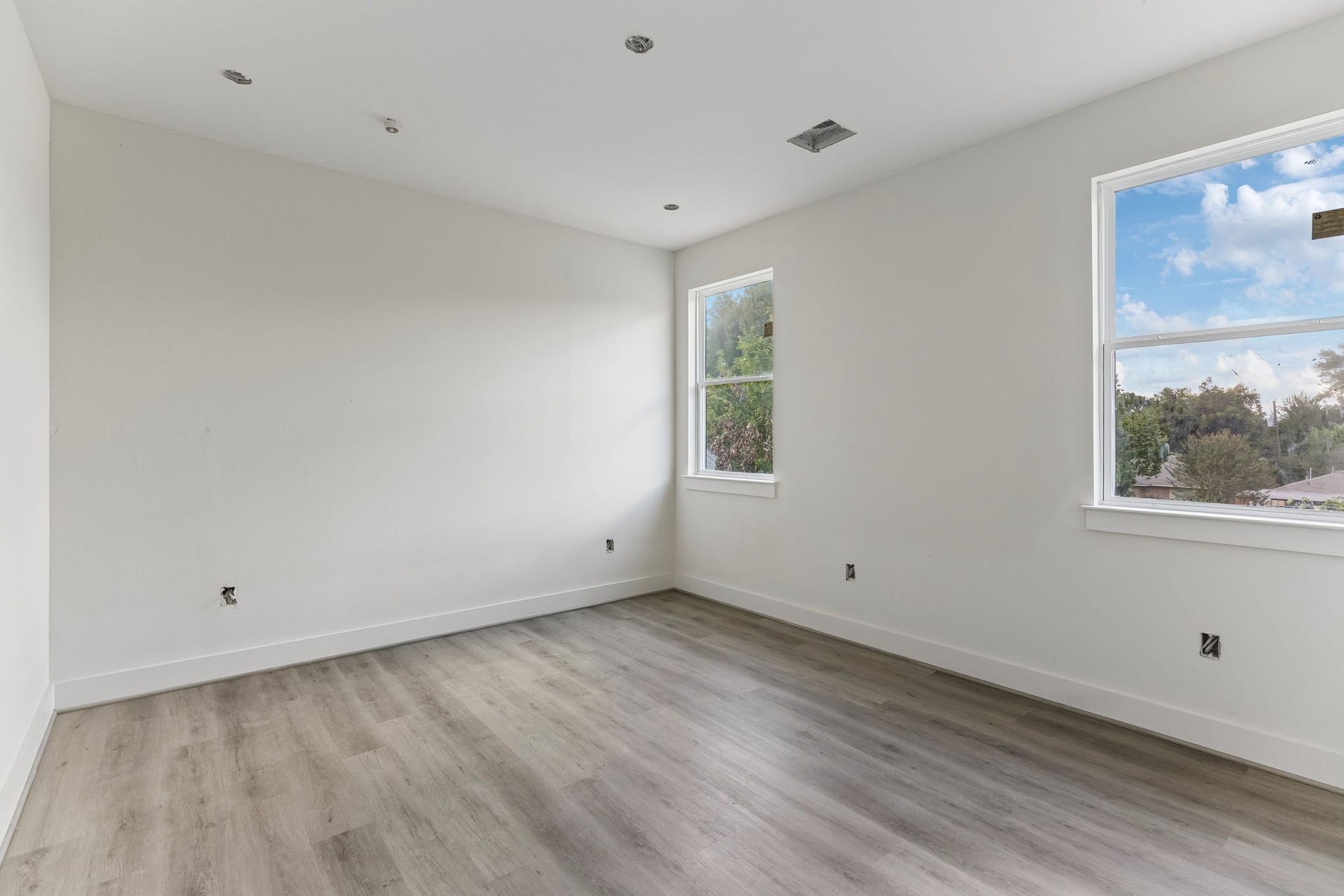 2037 Oak Forest Drive, #A-B, Houston, TX 77018 2037 Oak Forest Drive, #A-B, Houston, TX 77018