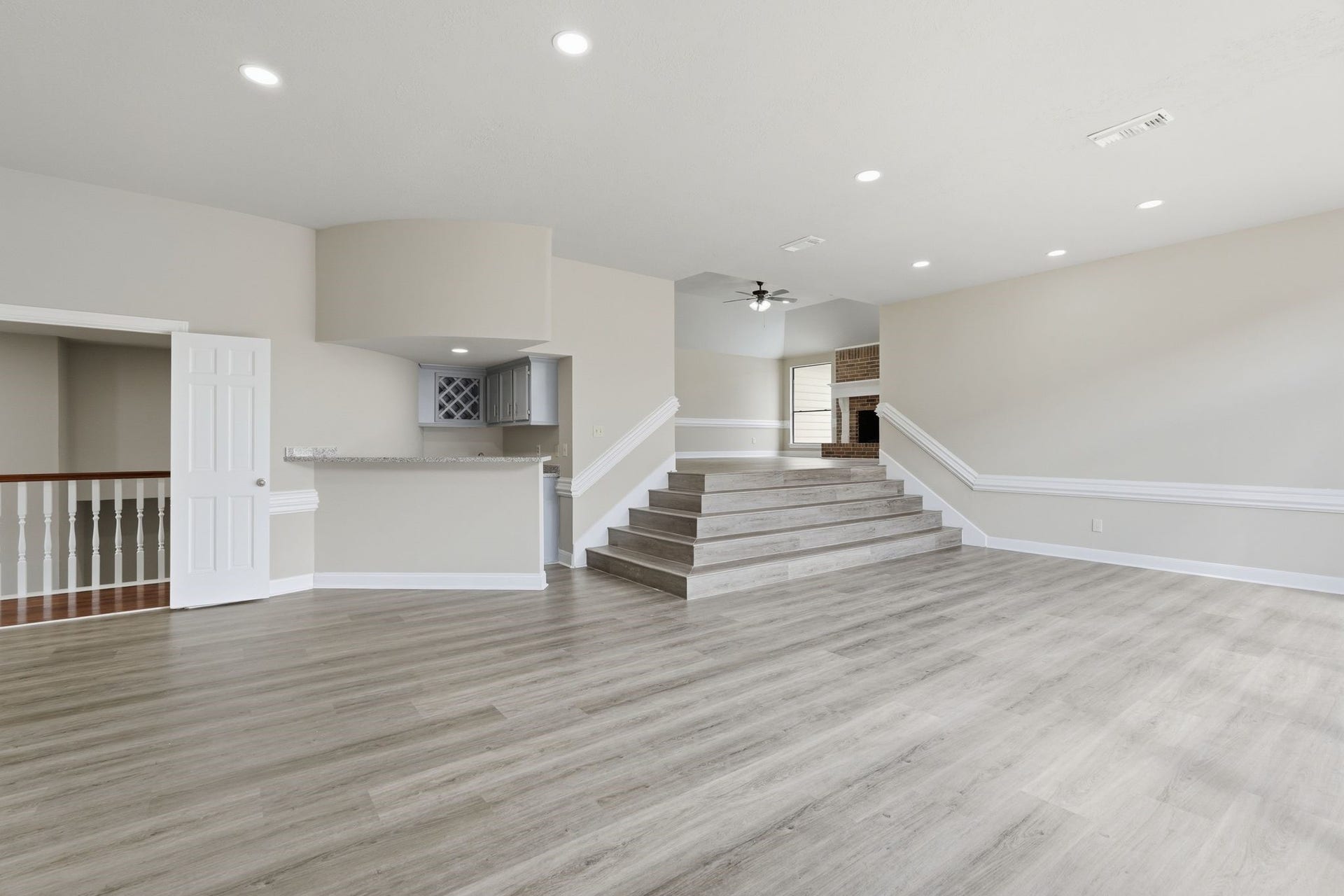 Upstairs Game rooms and another wet bar!