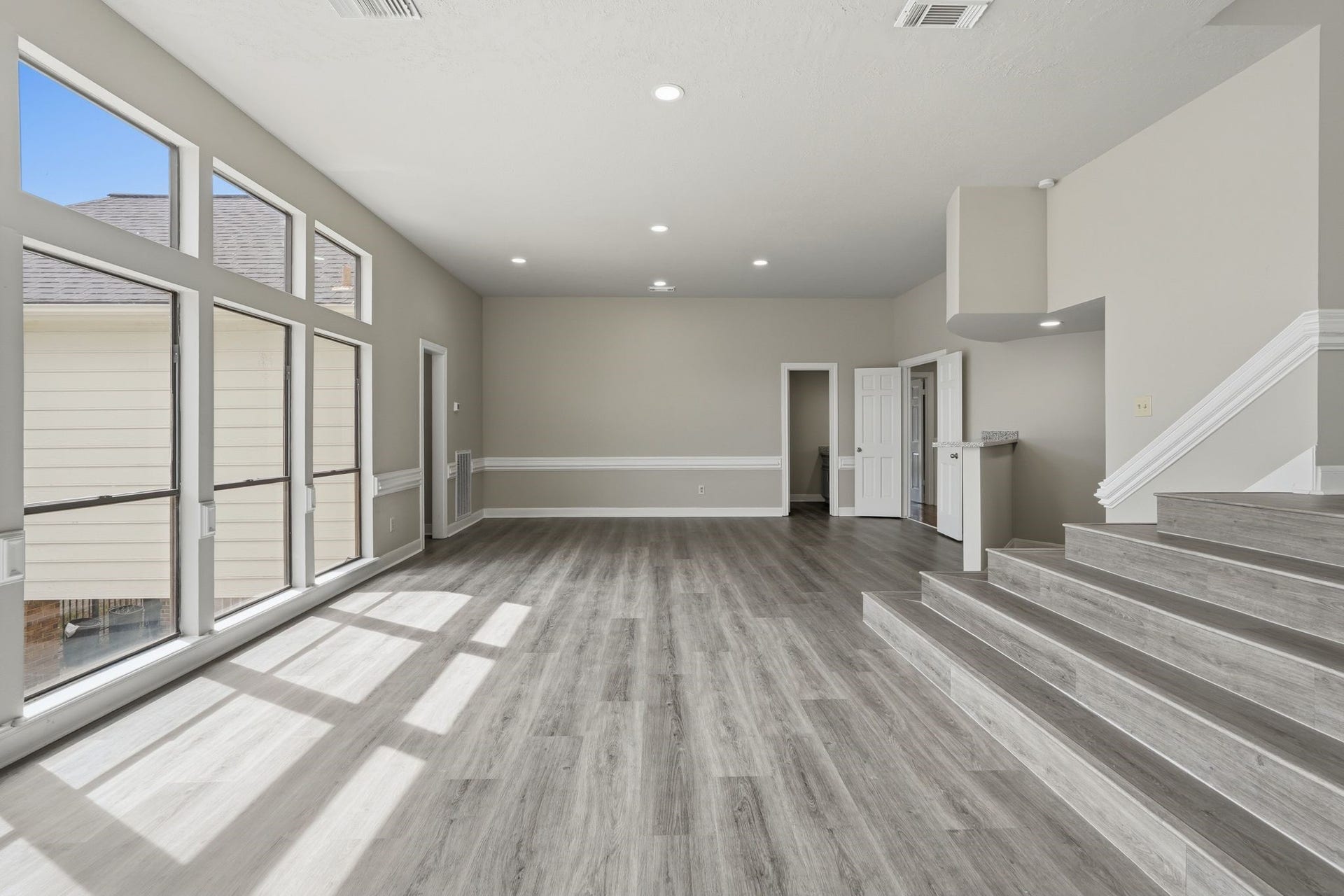 There are TWO full baths and TWO bedrooms on this side !