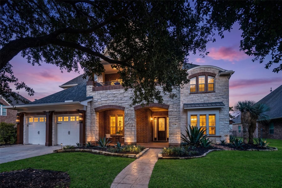 Property photo for 16710 Okachobee Drive, Houston, TX