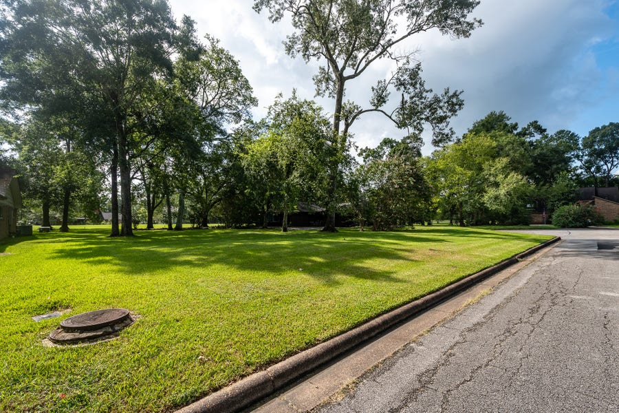 Property photo for 0 Aloft Ct, Crosby, TX
