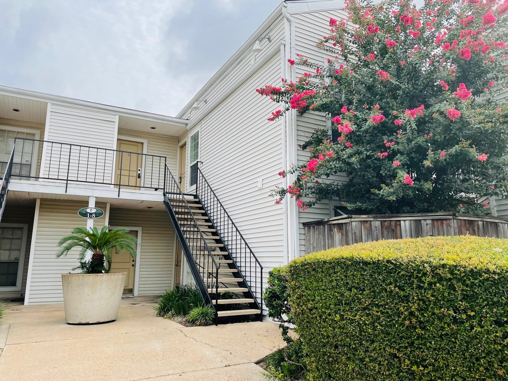 9809 Richmond Avenue, #F7, Houston, TX 77042 9809 Richmond Avenue, #F7, Houston, TX 77042