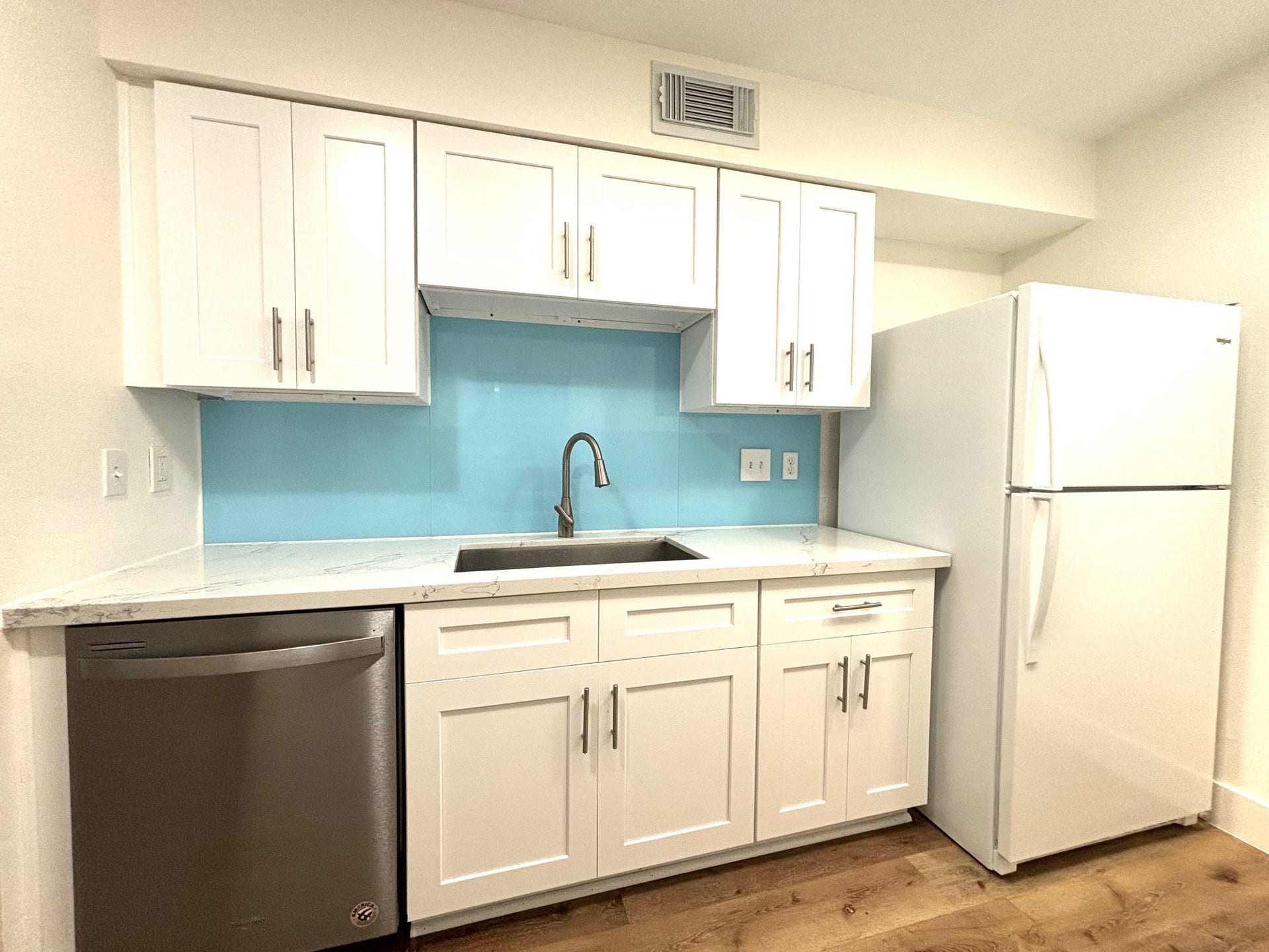 9809 Richmond Avenue, #F7, Houston, TX 77042 9809 Richmond Avenue, #F7, Houston, TX 77042