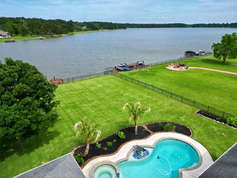 Property photo for 32318 Spinnaker Run, Magnolia, TX