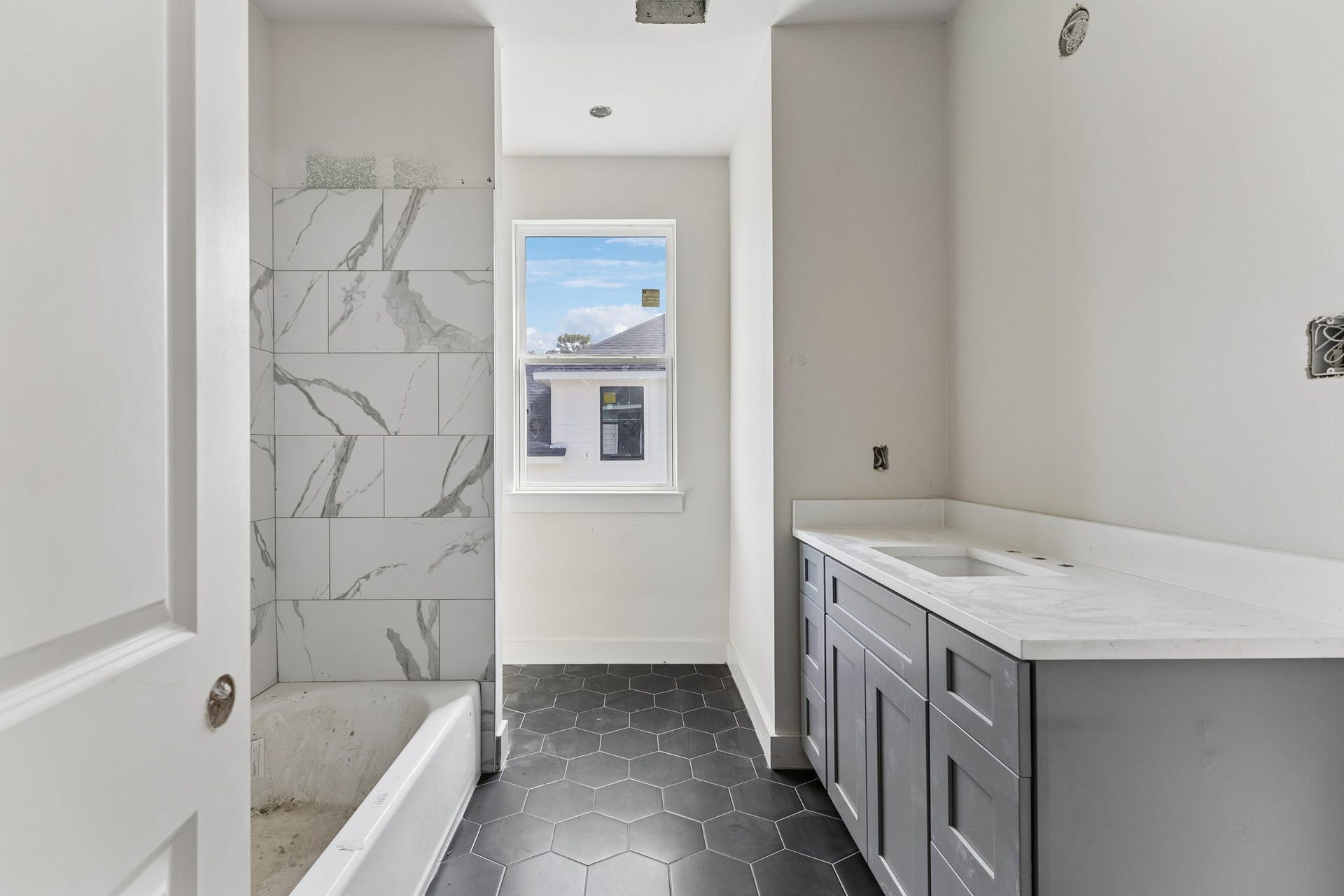 2025 Oak Forest Drive, #A-B, Houston, TX 77018 2025 Oak Forest Drive, #A-B, Houston, TX 77018