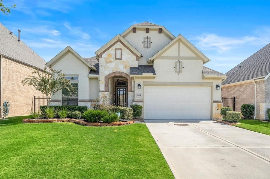 Property photo for 8915 Leaning Hollow Lane, Spring, TX