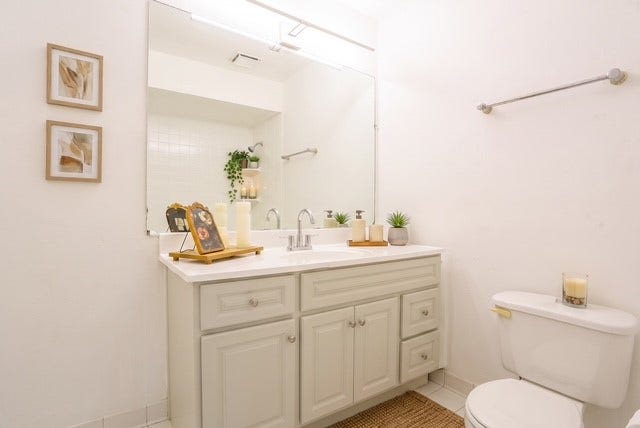 12627 Ashford Meadow Drive, #2, Houston, TX 77082 Virtually staged guest bathroom