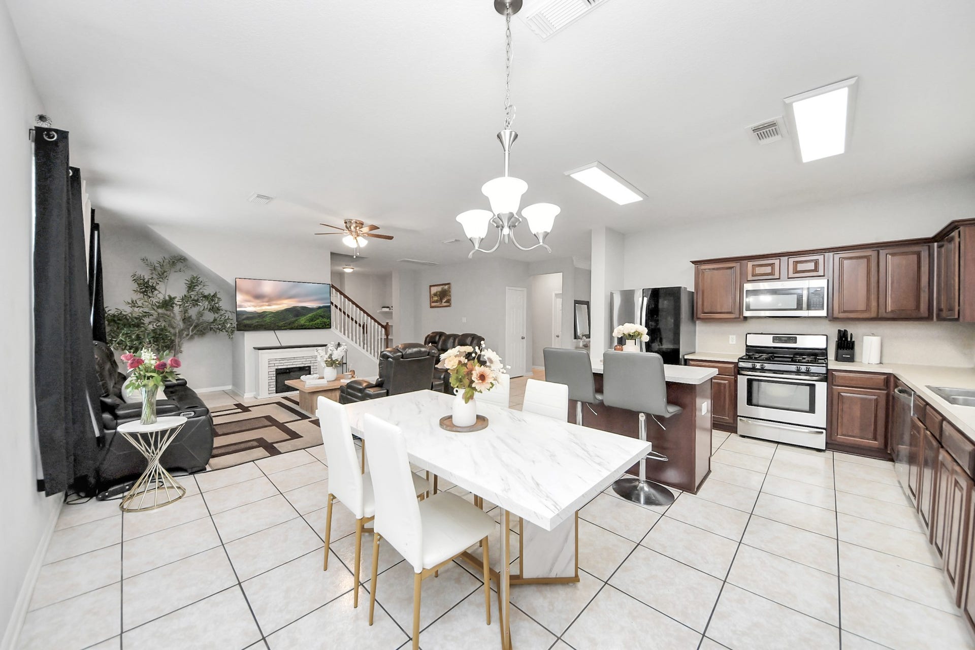 1315 Chalk Rock Drive, Houston, TX 77067