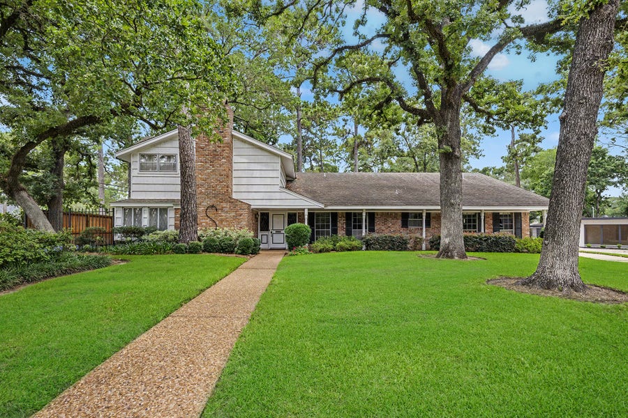 Property photo for 103 Beaver Tail Point, Houston, TX