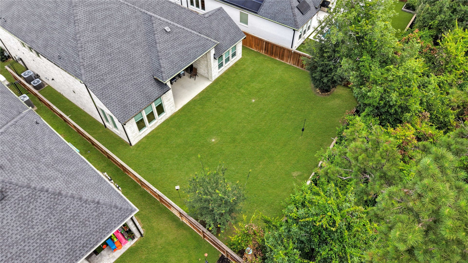 Larger lot with no rear neighbors.