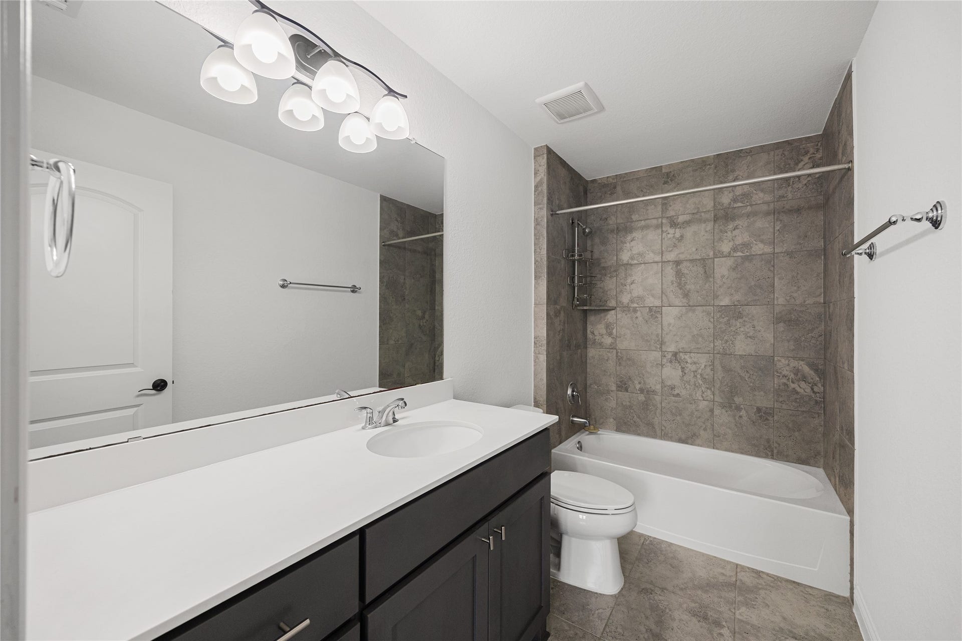 Ensuite bathroom in the 3rd bedroom.