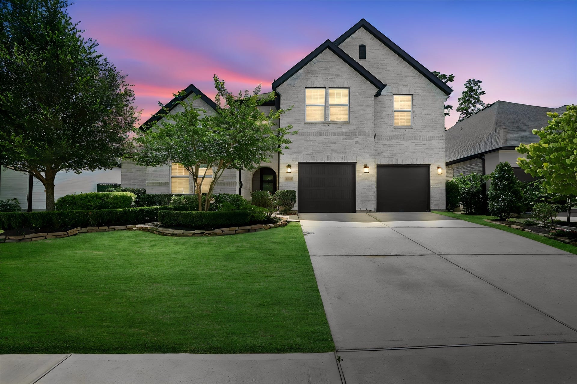Beautiful home located in Woodson's Reserve.