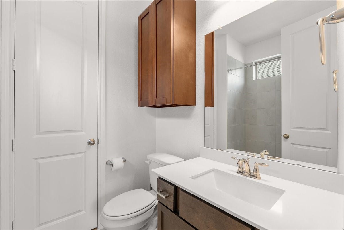 4816 Blue Pearl Lane, League City, TX 77573 Full bath 4