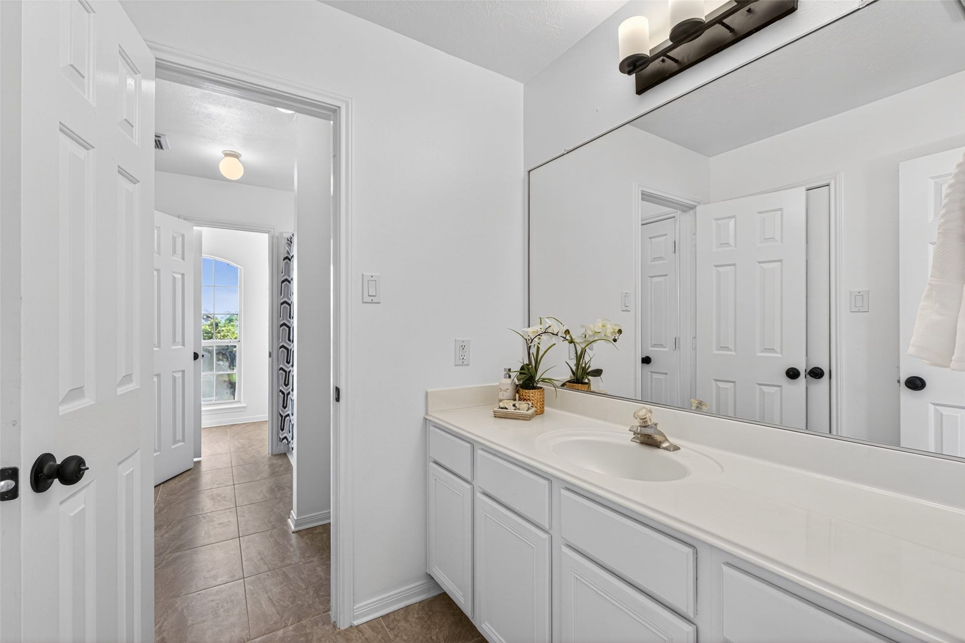 13910 Sunset View Drive, Houston, TX 77083 13910 Sunset View Drive, Houston, TX 77083