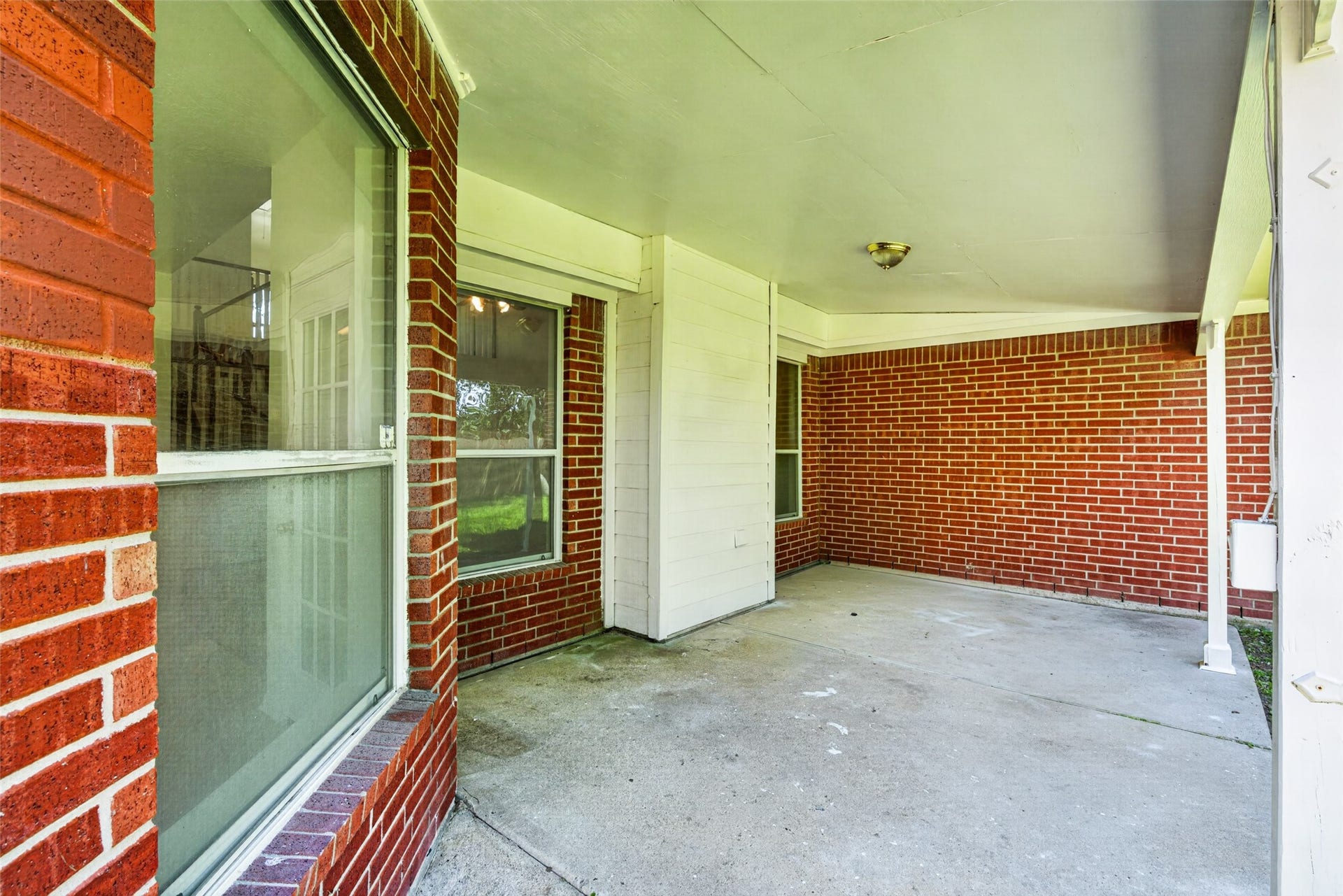 13910 Sunset View Drive, Houston, TX 77083 13910 Sunset View Drive, Houston, TX 77083