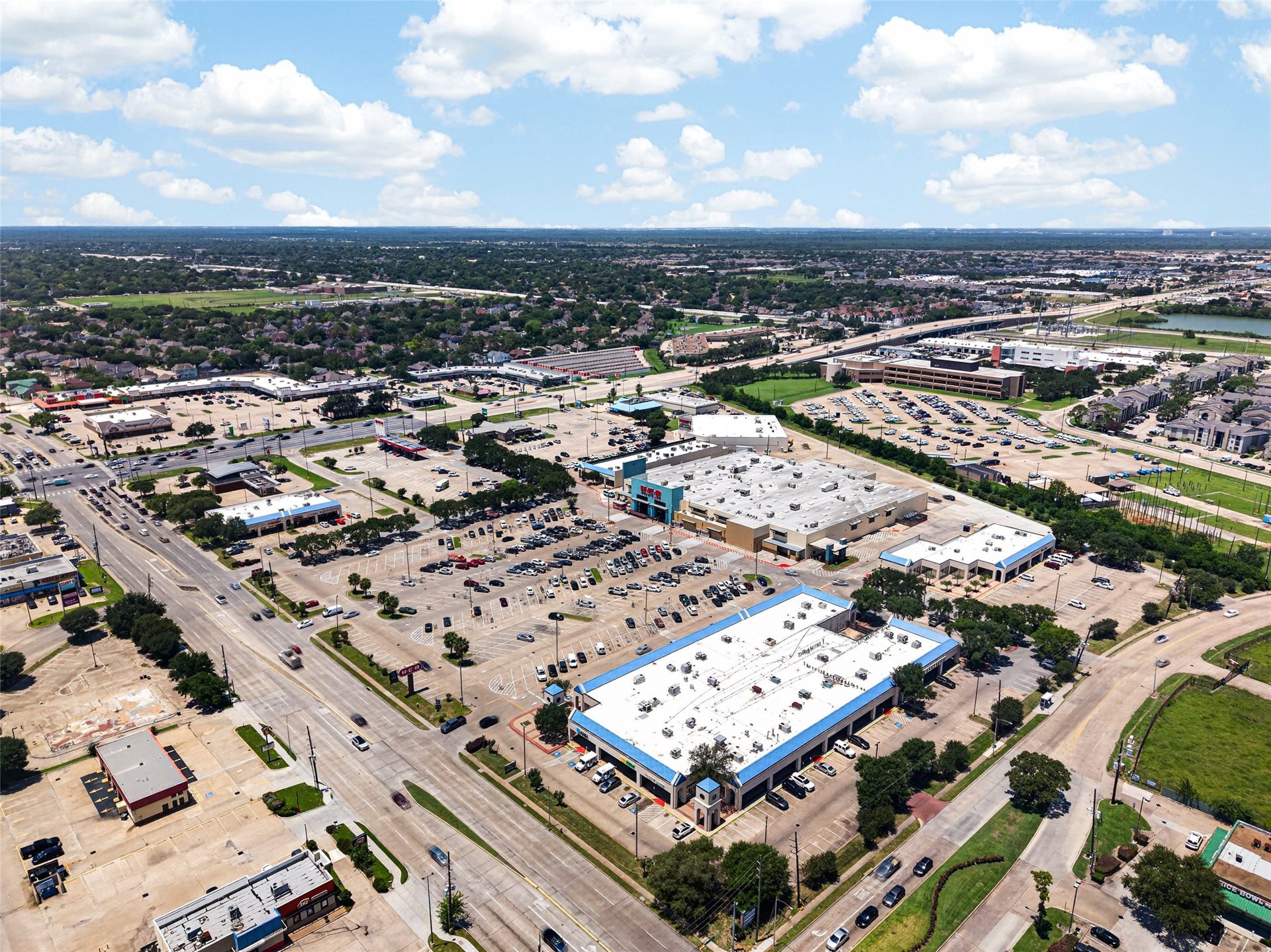13910 Sunset View Drive, Houston, TX 77083 13910 Sunset View Drive, Houston, TX 77083