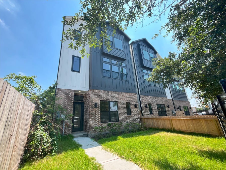 Property photo for 326 Eastwood Street, Houston, TX