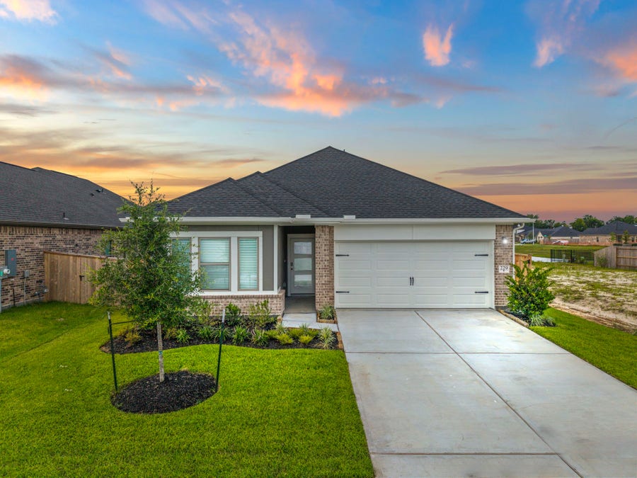 Property photo for 229 Orchard Laurel Drive, Alvin, TX