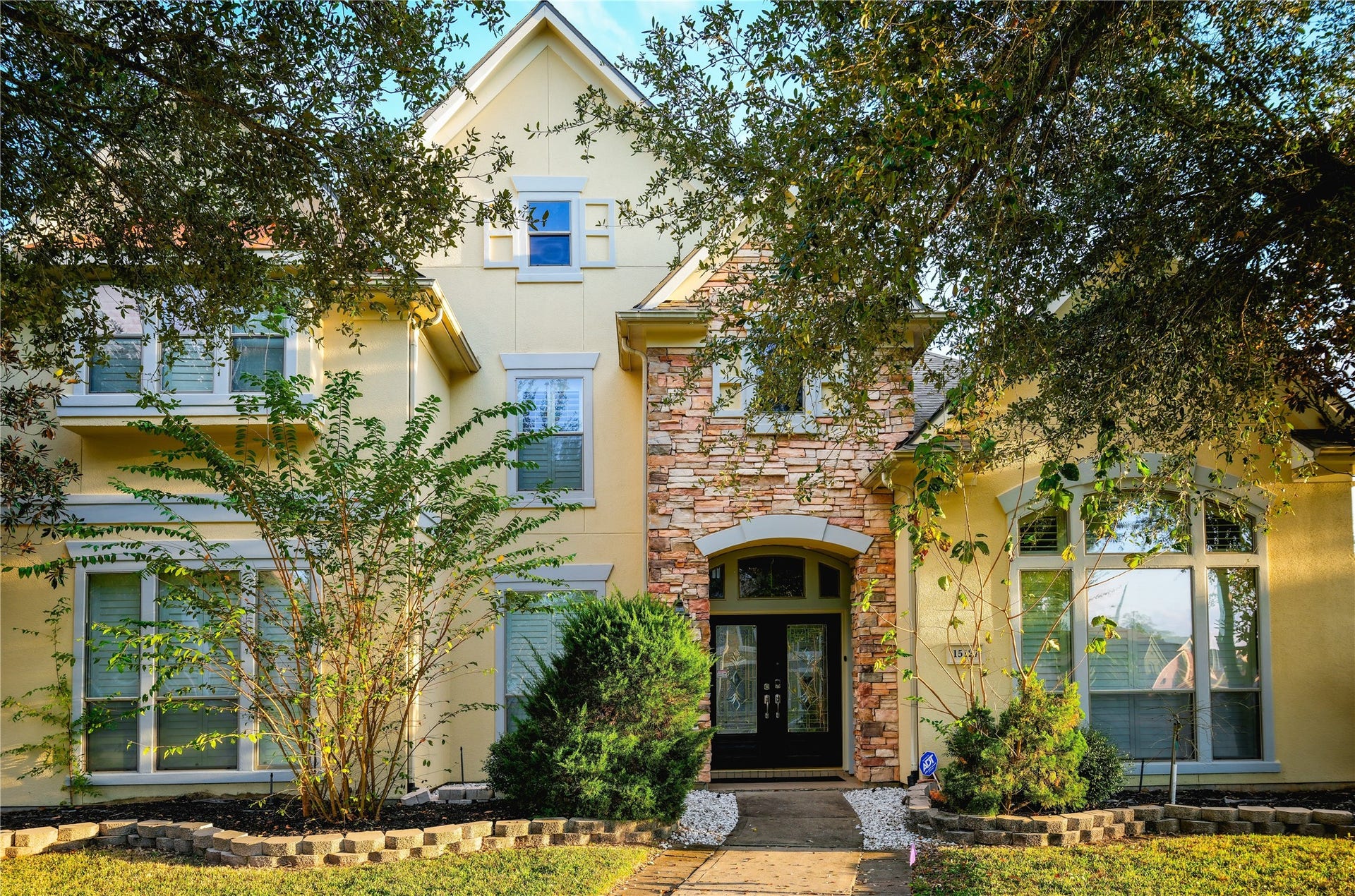 15127 Oldtown Bridge Court, Sugar Land, TX 77498 15127 Oldtown Bridge Court, Sugar Land, TX 77498
