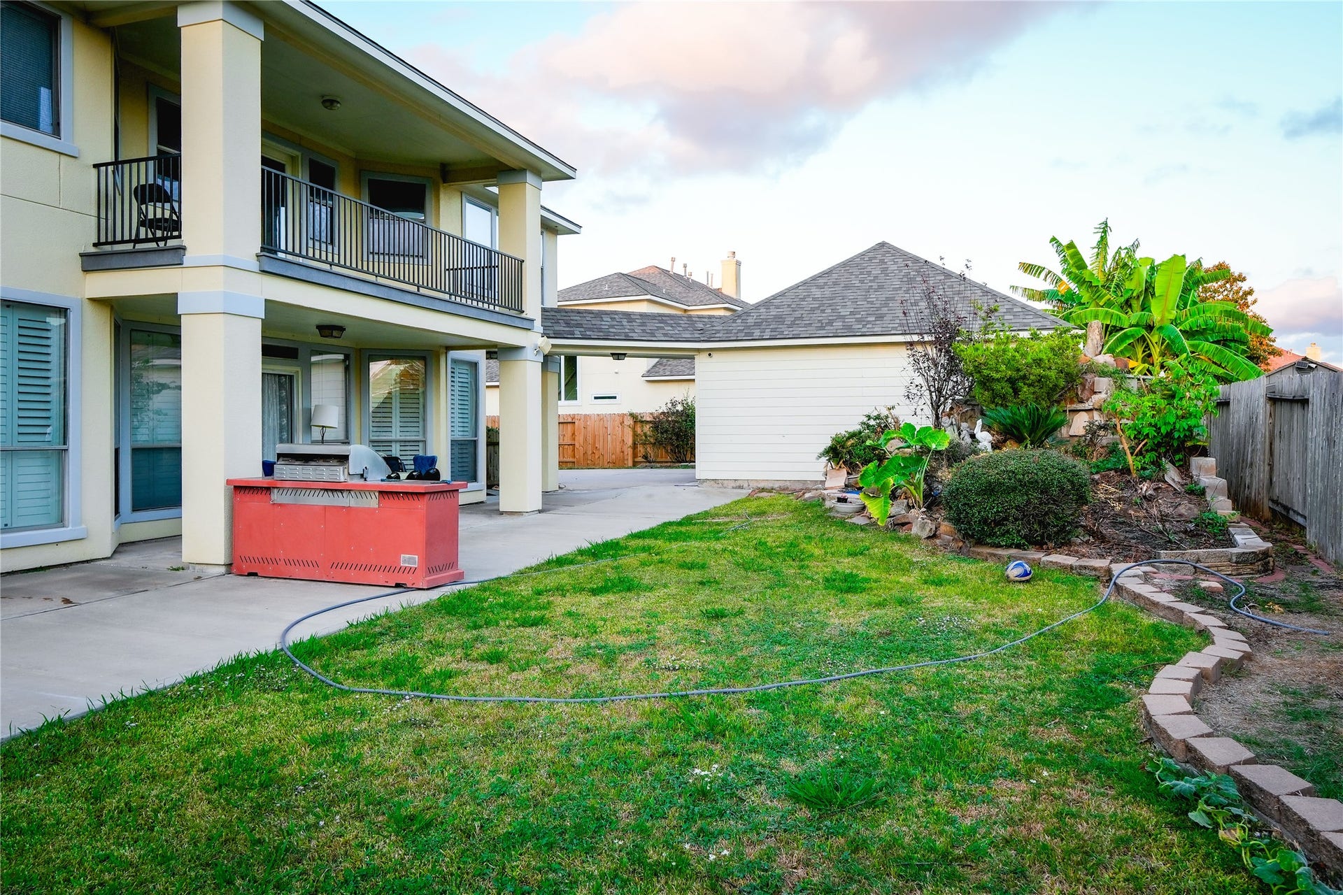 15127 Oldtown Bridge Court, Sugar Land, TX 77498 15127 Oldtown Bridge Court, Sugar Land, TX 77498