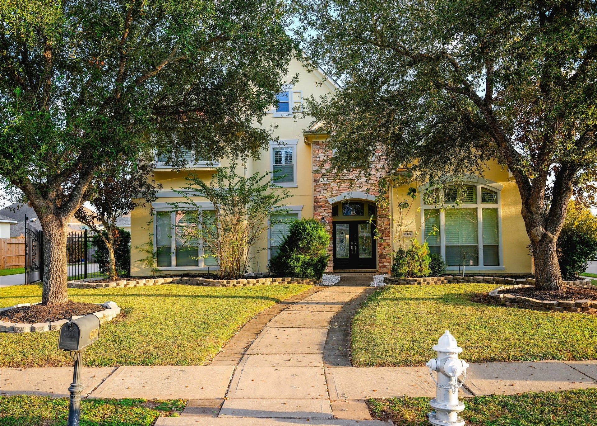 15127 Oldtown Bridge Court, Sugar Land, TX 77498 15127 Oldtown Bridge Court, Sugar Land, TX 77498