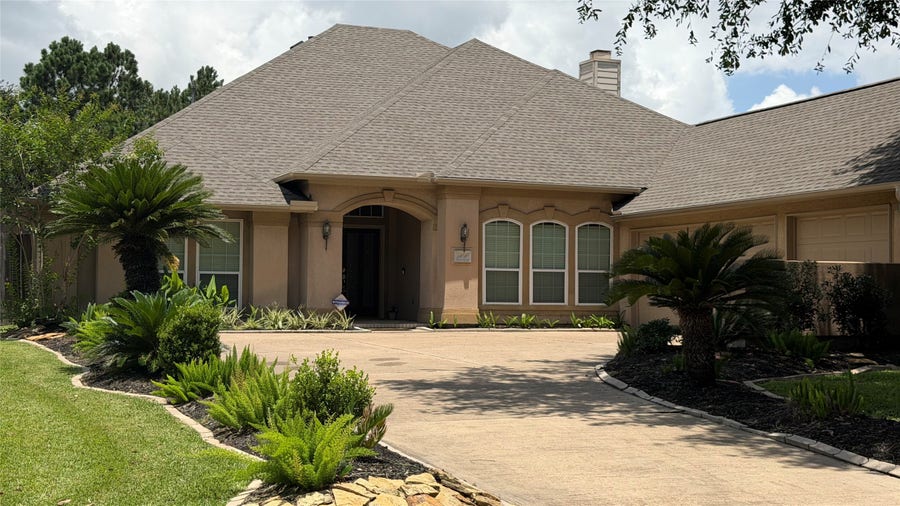 Property photo for 11010 Watson Mill Court, Sugar Land, TX