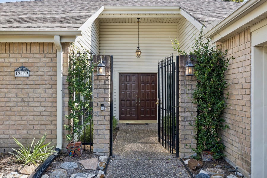 Property photo for 12107 Burgoyne Drive, Houston, TX