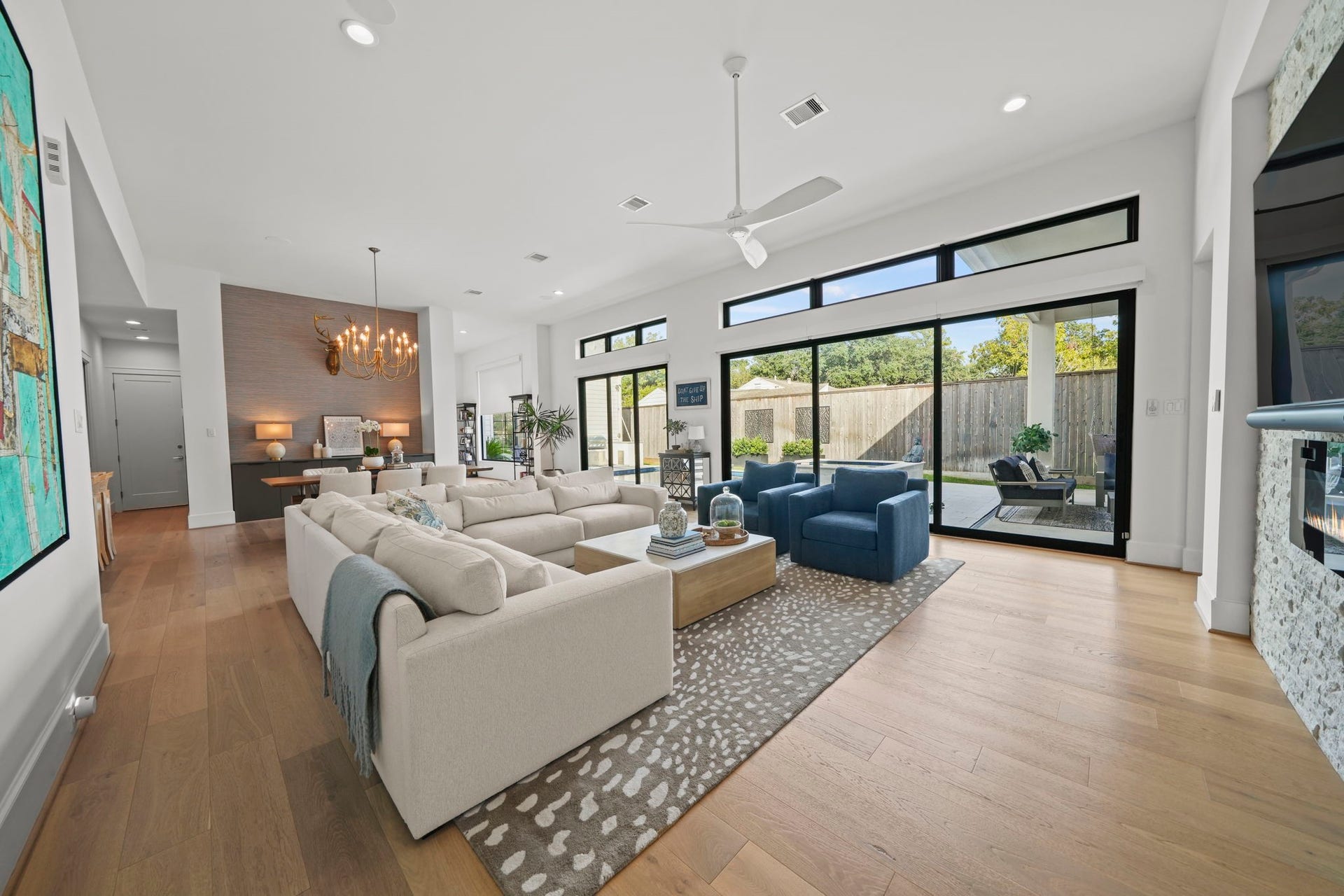 6425 Remlap Street, Houston, TX 77055 So much light and yet a cozy, comfortable room!
