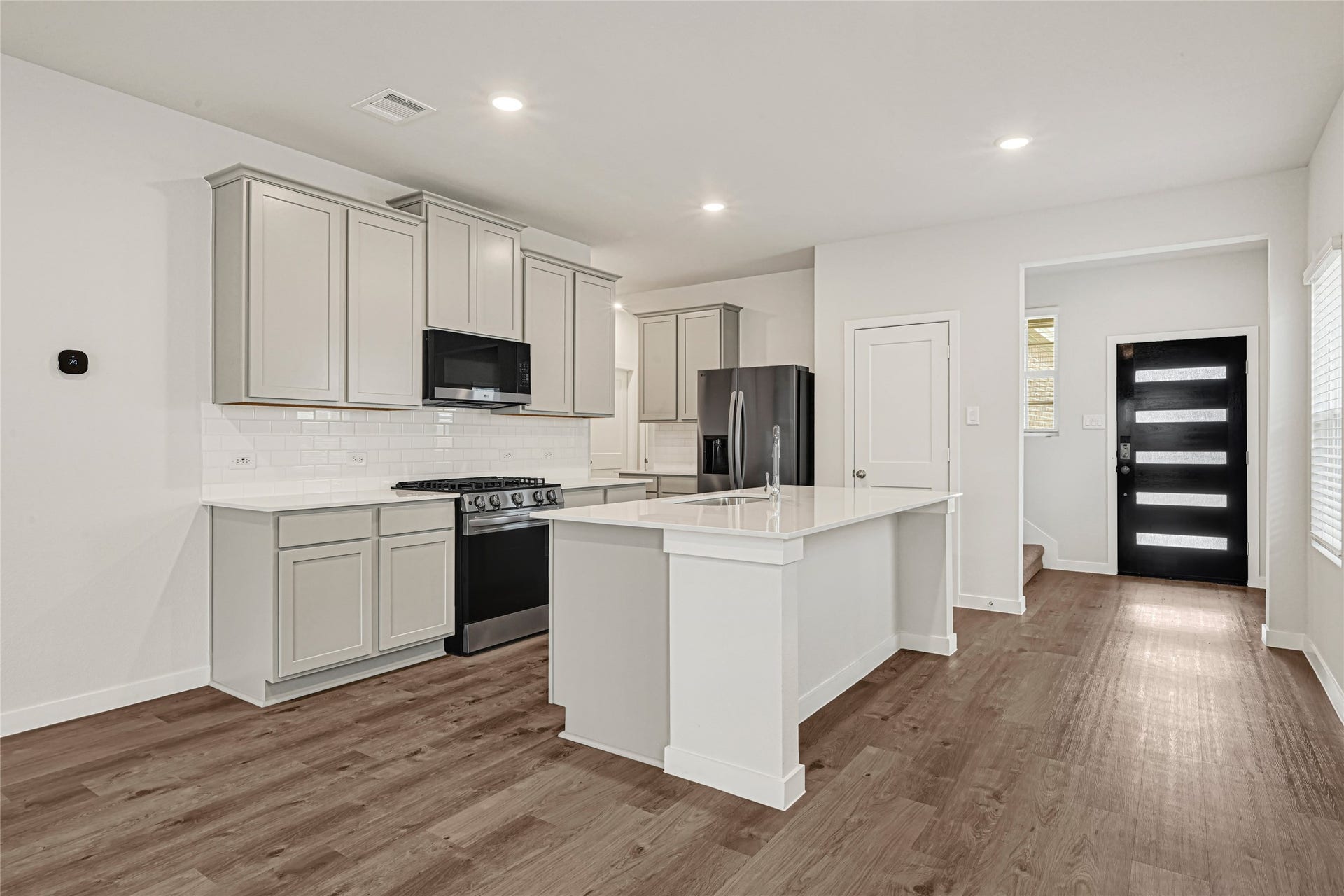 7735 Bergamot Circle, Magnolia, TX 77354 7735 Bergamot Circle, Magnolia, TX 77354