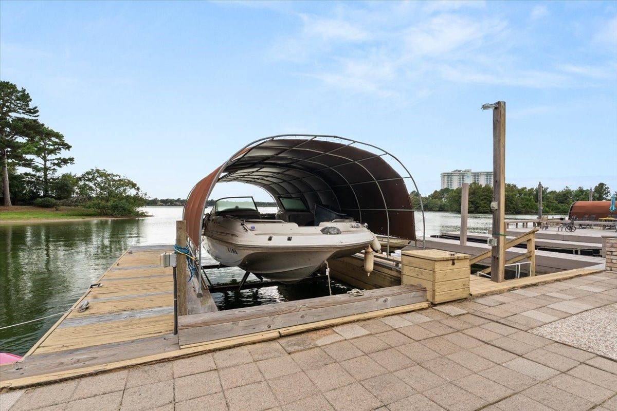 3326 Desert Inn Drive, Montgomery, TX 77356 Boat slip and jetski lifts included