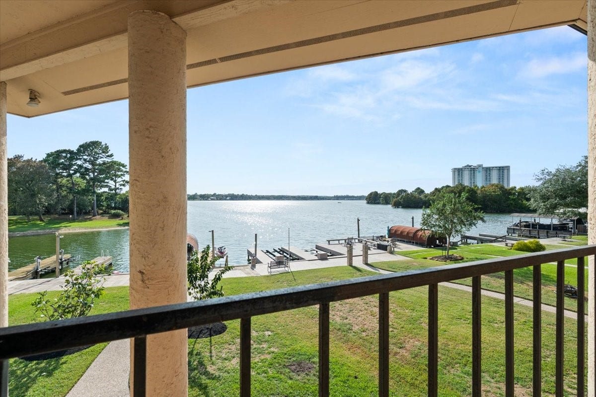 3326 Desert Inn Drive, Montgomery, TX 77356 3326 Desert Inn Drive, Montgomery, TX 77356