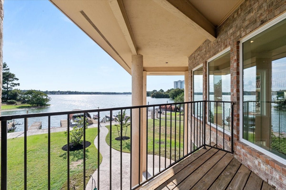3326 Desert Inn Drive, Montgomery, TX 77356 Covered deck to drink your money coffee with a view