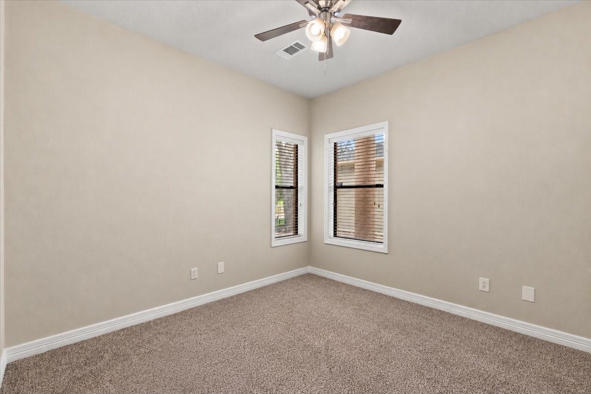 3326 Desert Inn Drive, Montgomery, TX 77356 Secondary main floor bedroom