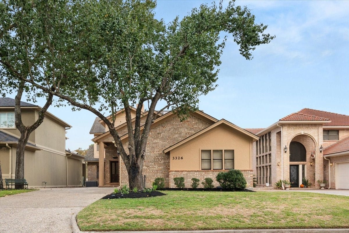 3326 Desert Inn Drive, Montgomery, TX 77356 Front of home with extra space for parking