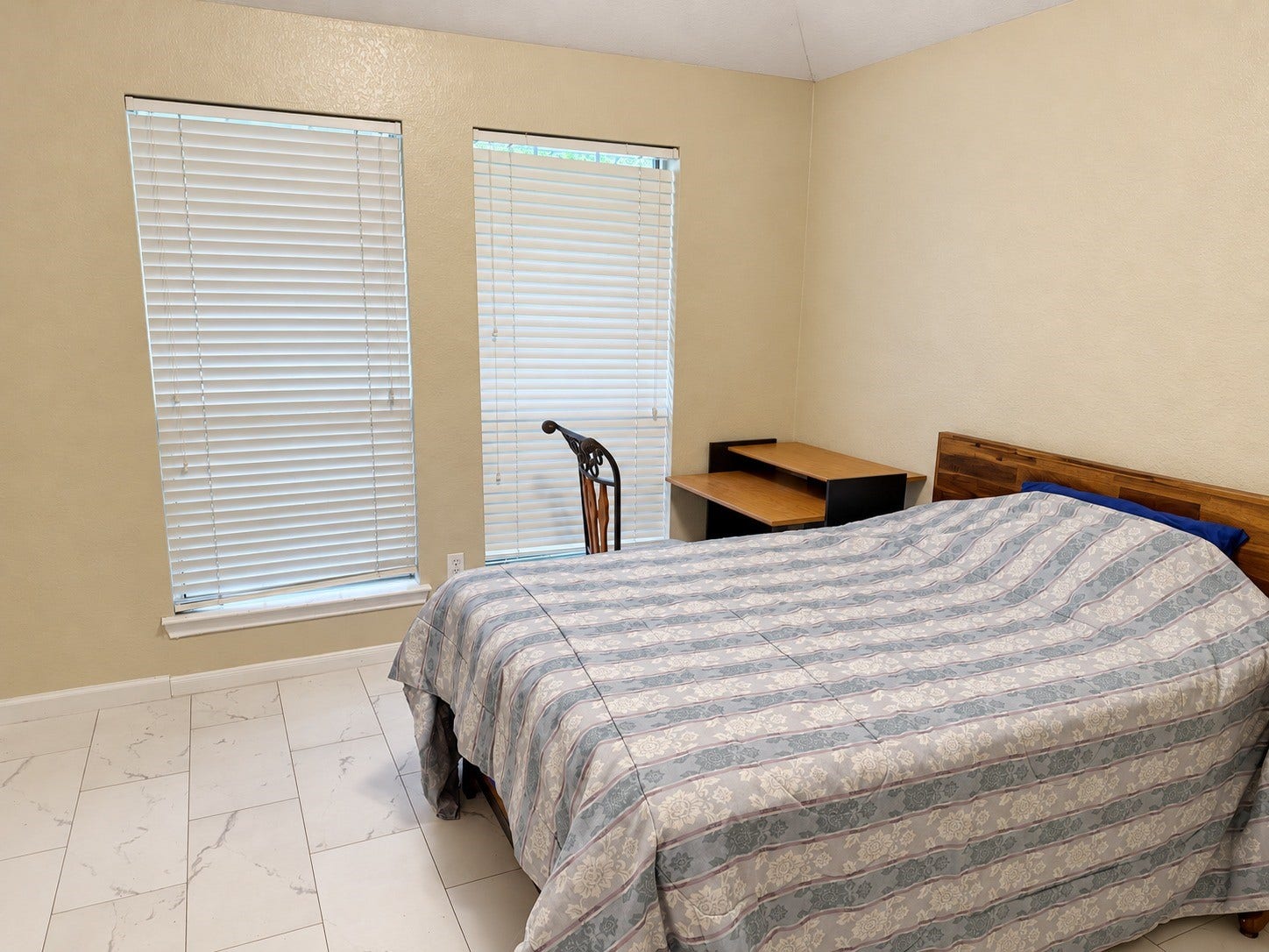 1906 Gray Birch Drive, Sugar Land, TX 77479 1906 Gray Birch Drive, Sugar Land, TX 77479