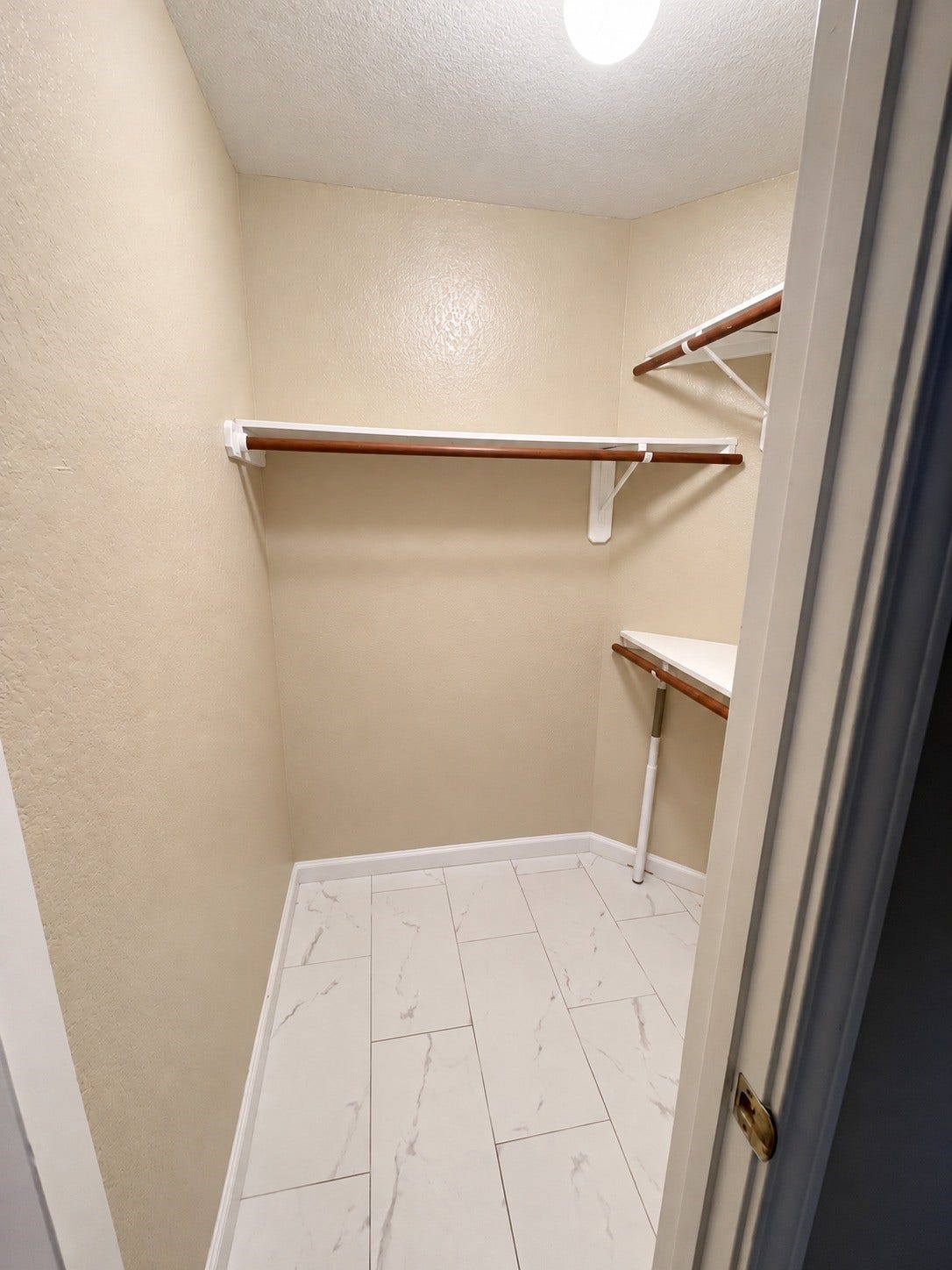 1906 Gray Birch Drive, Sugar Land, TX 77479 1906 Gray Birch Drive, Sugar Land, TX 77479